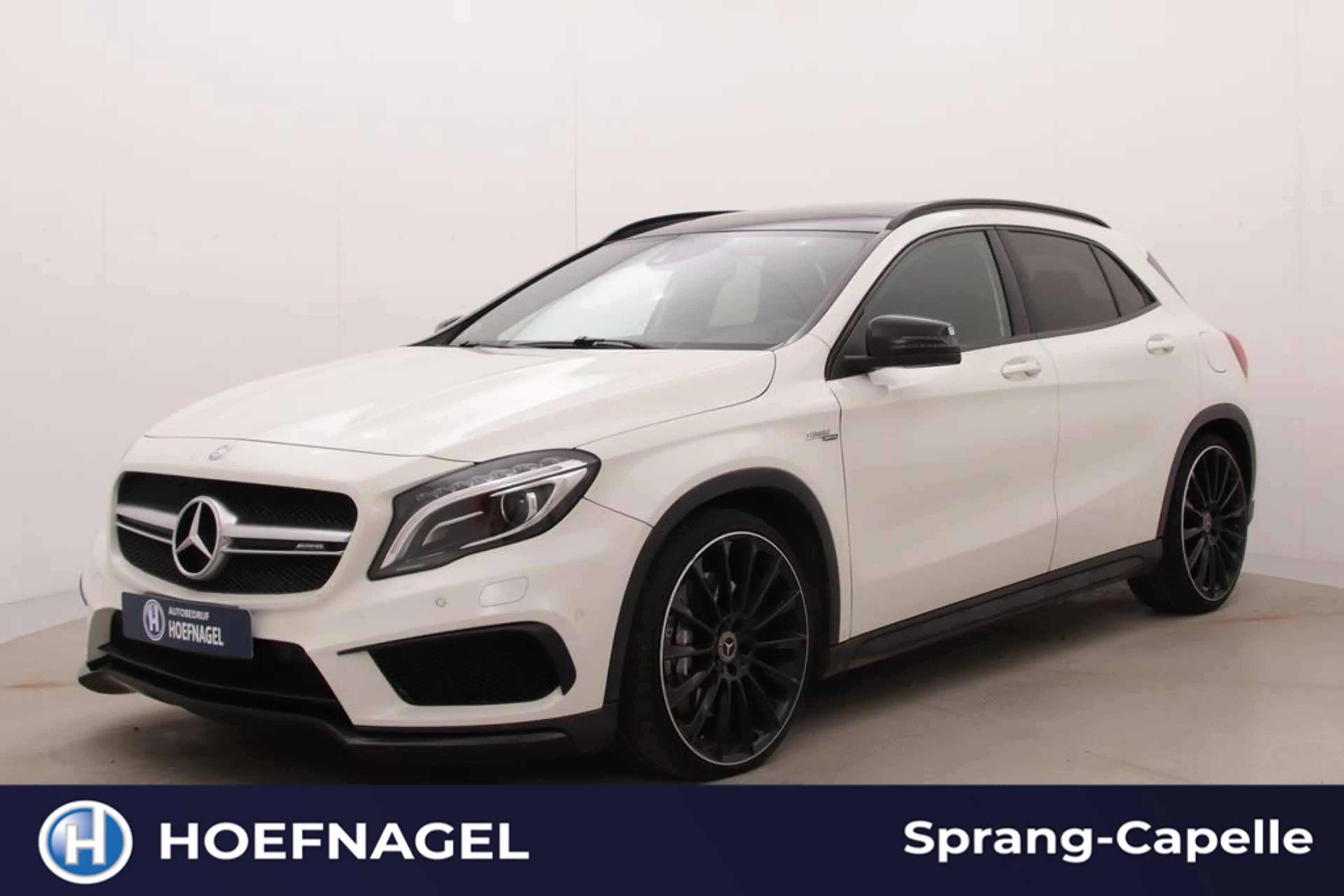Mercedes-Benz GLA 45 AMG 4MATIC | Pano | Camera | 20 inch |