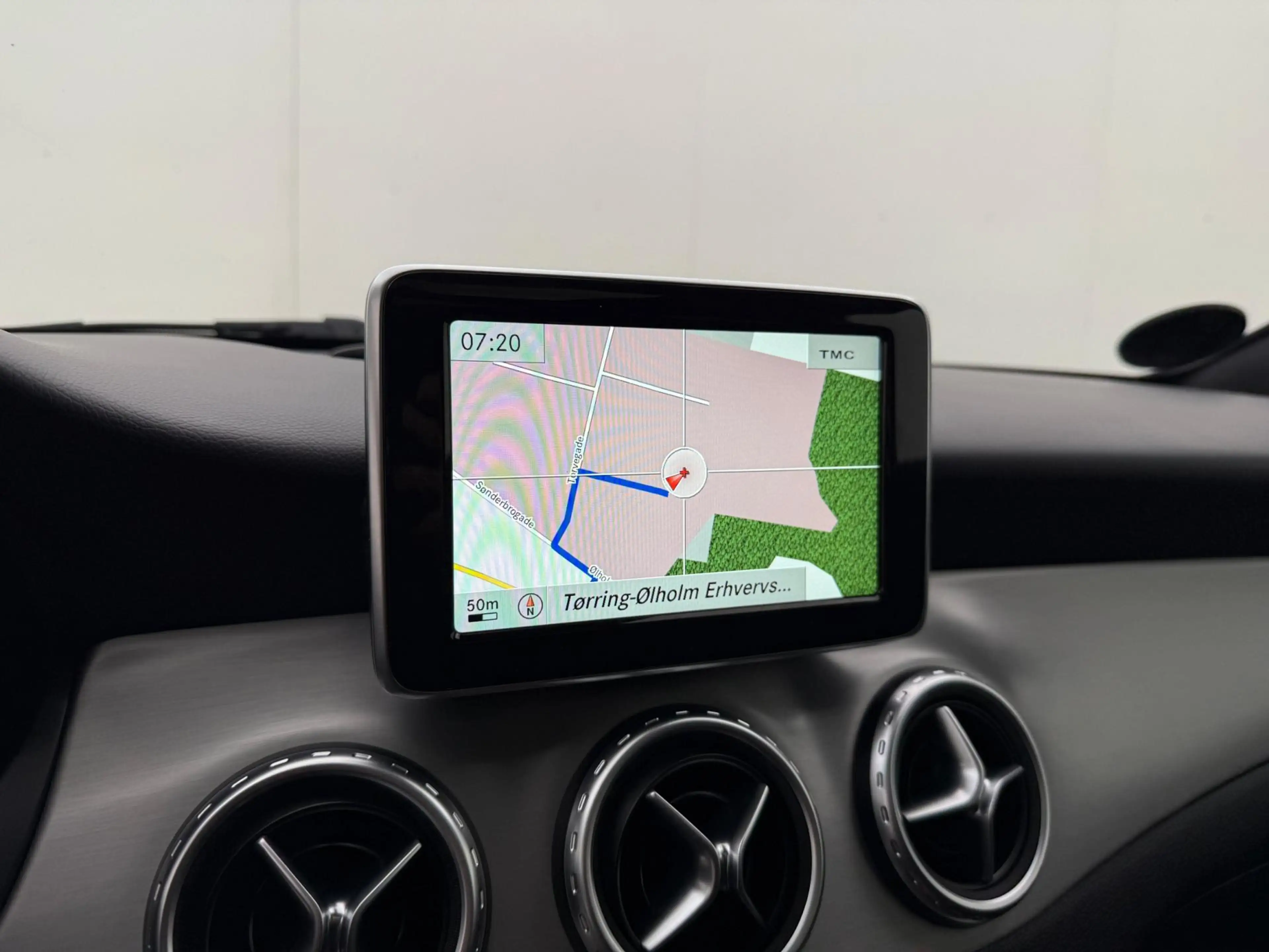 Mercedes-Benz GLA 45 AMG 4MATIC | Pano | Camera | 20 inch | — photo 21