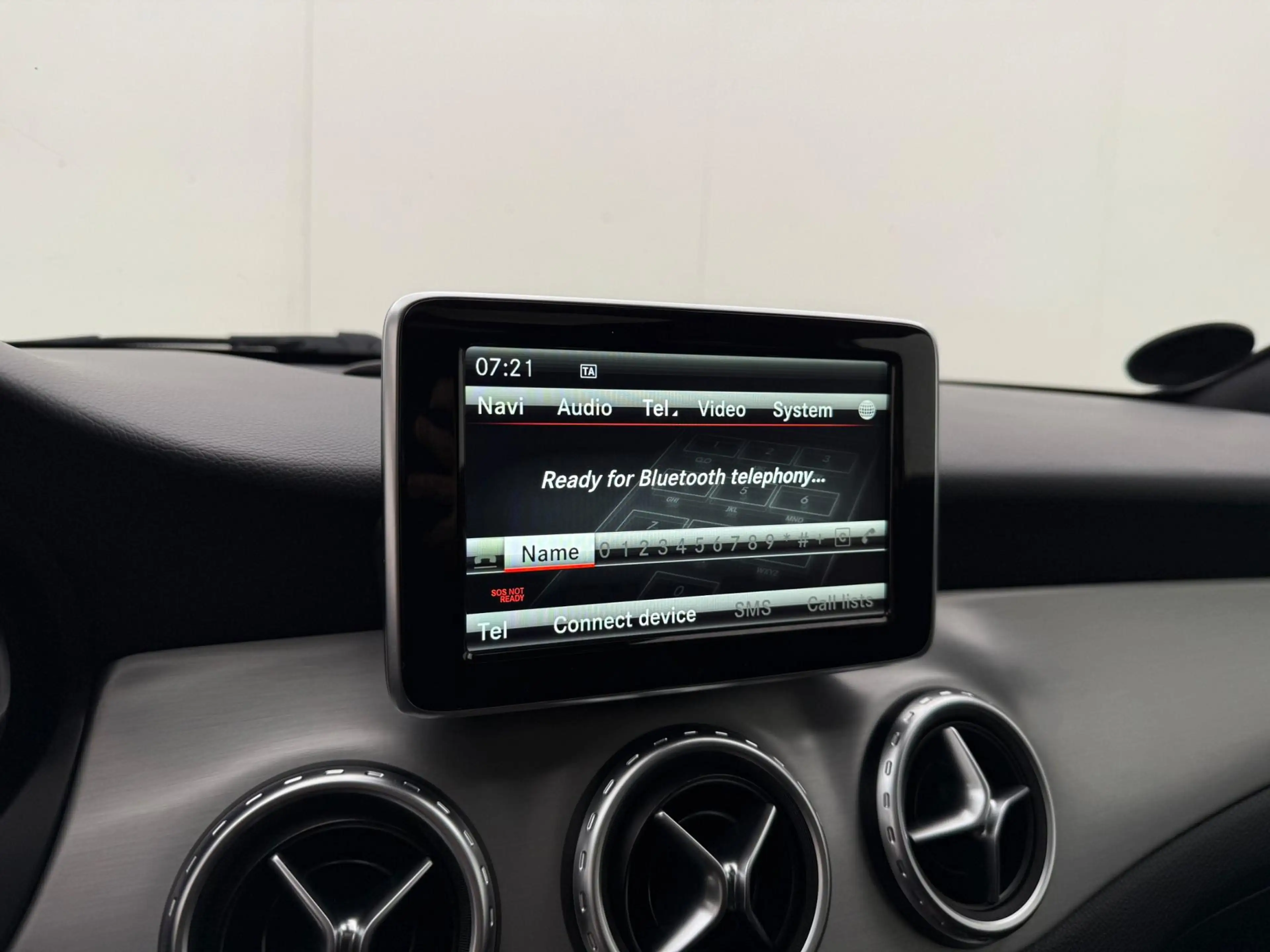 Mercedes-Benz GLA 45 AMG 4MATIC | Pano | Camera | 20 inch | — photo 23