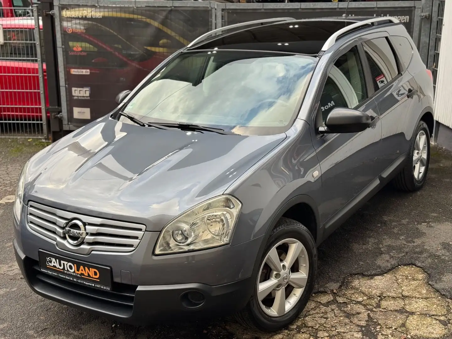 Nissan Qashqai +2 Visia 2.0l*1.HAND*KLIMA*AHK*PANO*PDC Šedá - 2