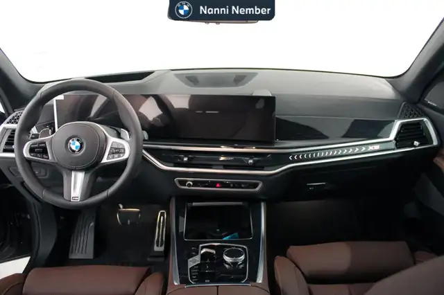 BMW X5 view 11