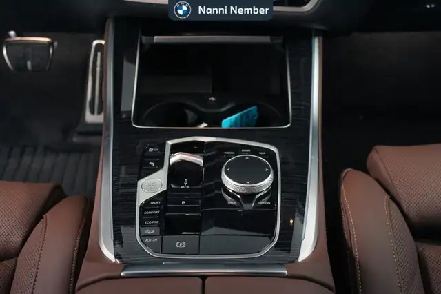 BMW X5 view 13