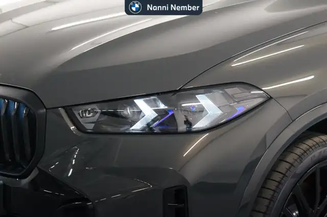 BMW X5 view 5