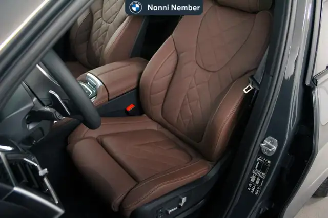 BMW X5 view 14