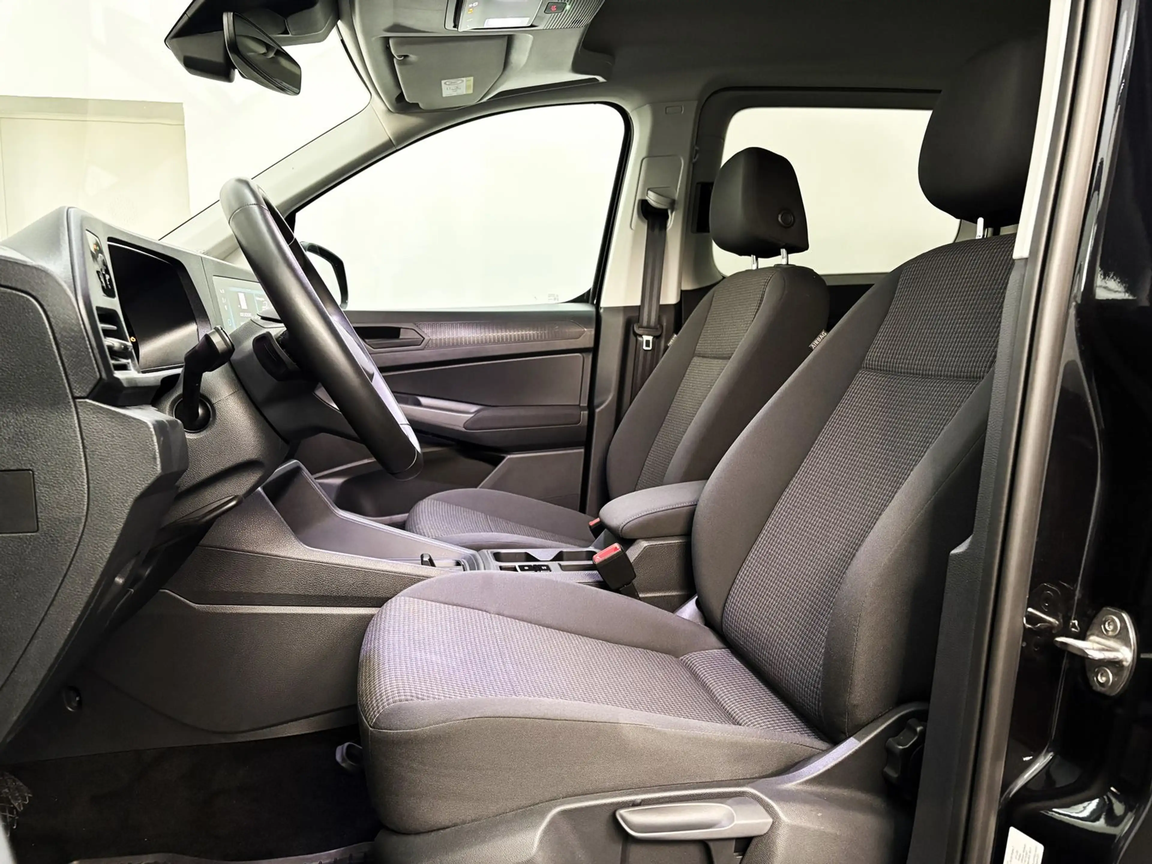 Volkswagen Caddy Caddy 2.0 TDI Maxi DSG ACC+RFK+Si-Hz — photo 9