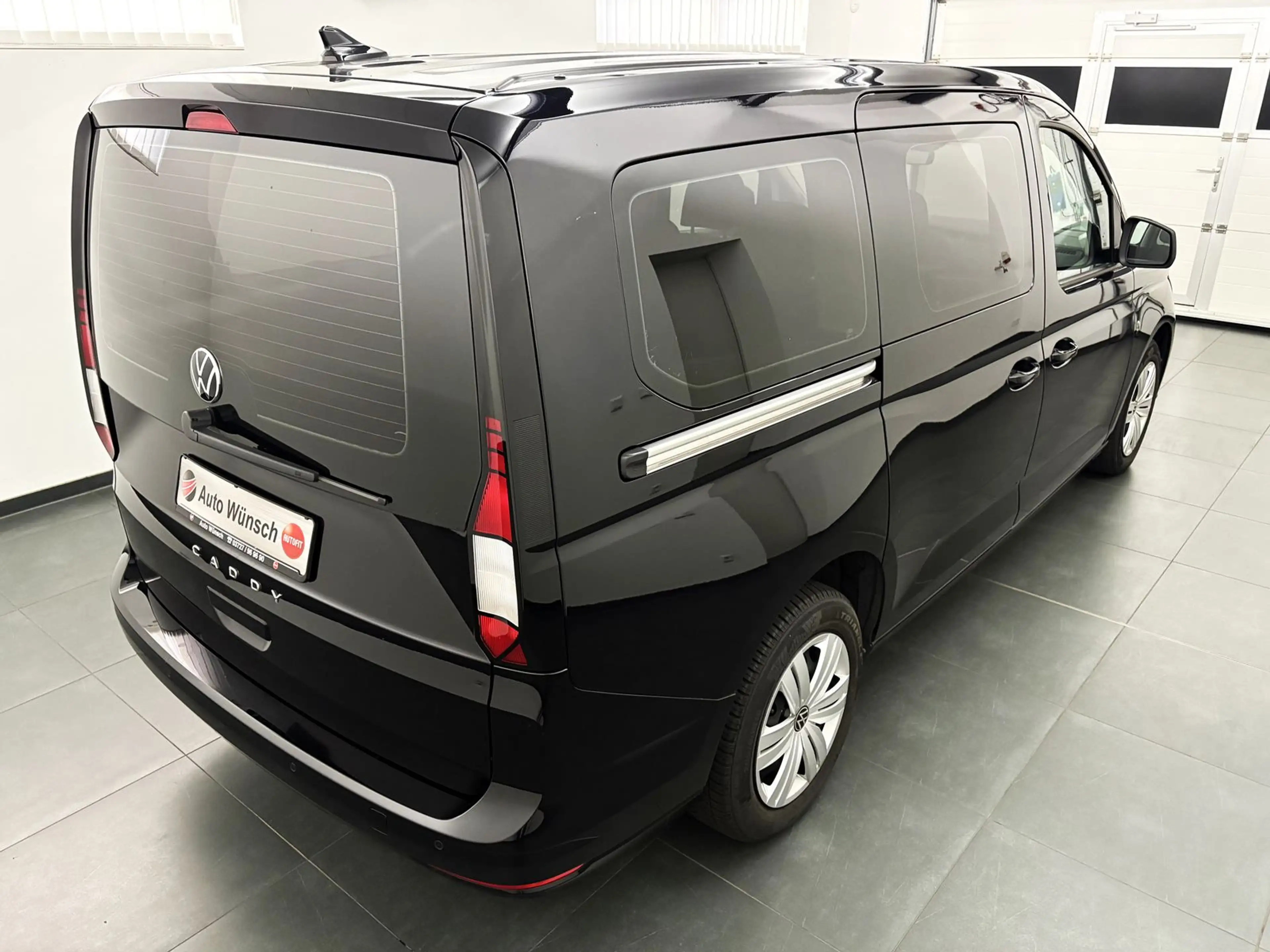 Volkswagen Caddy Caddy 2.0 TDI Maxi DSG ACC+RFK+Si-Hz — photo 4