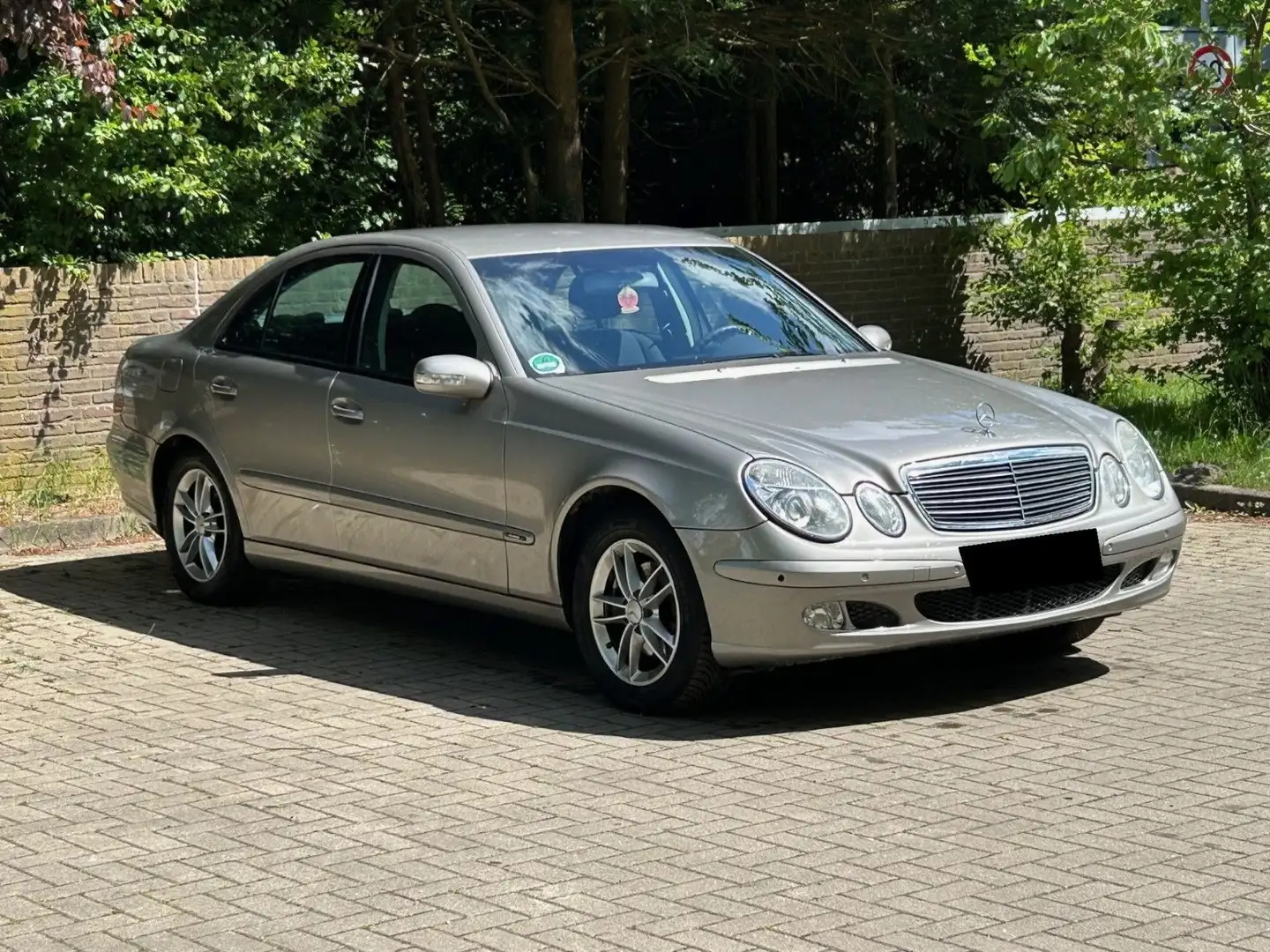 Mercedes-Benz E 220 E -Klasse Lim. E 220 CDI *Automatik* Argintiu - 2
