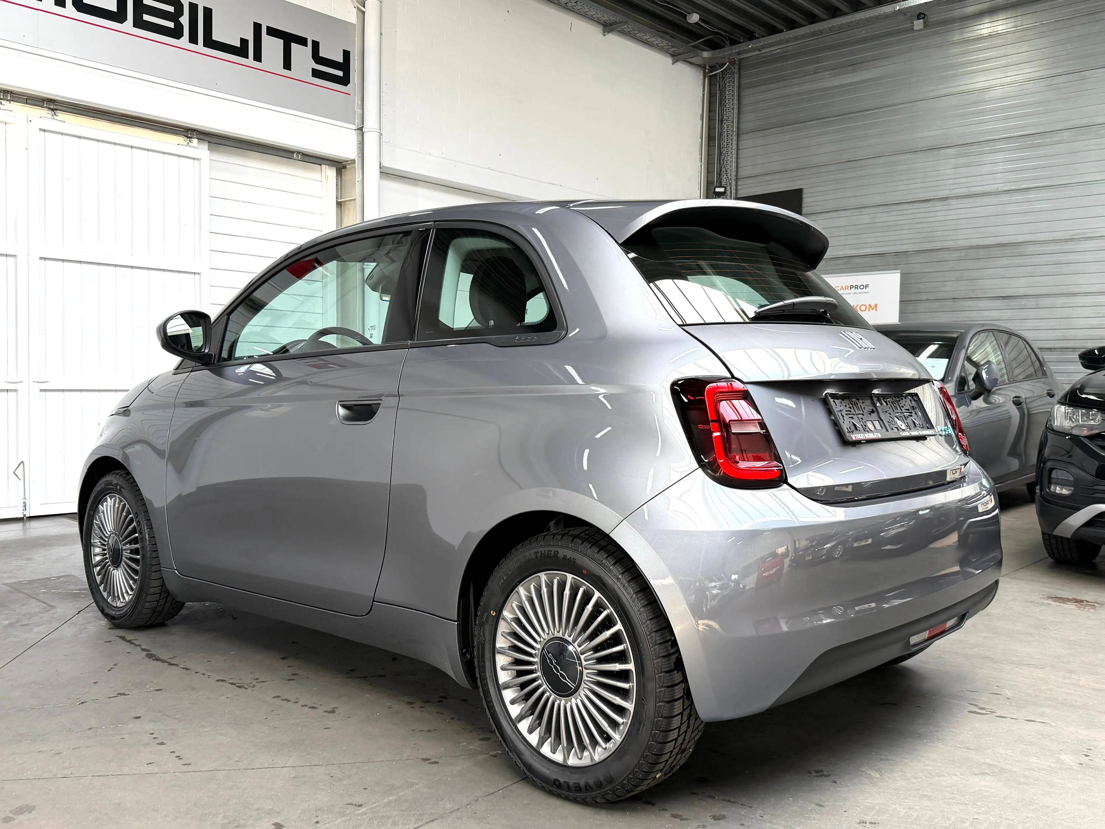 Fiat 500e Icon 24kWh BAT SoH 94% DAB*NAVI*CARPLAY*CC*LANEASS*AAC — photo 8