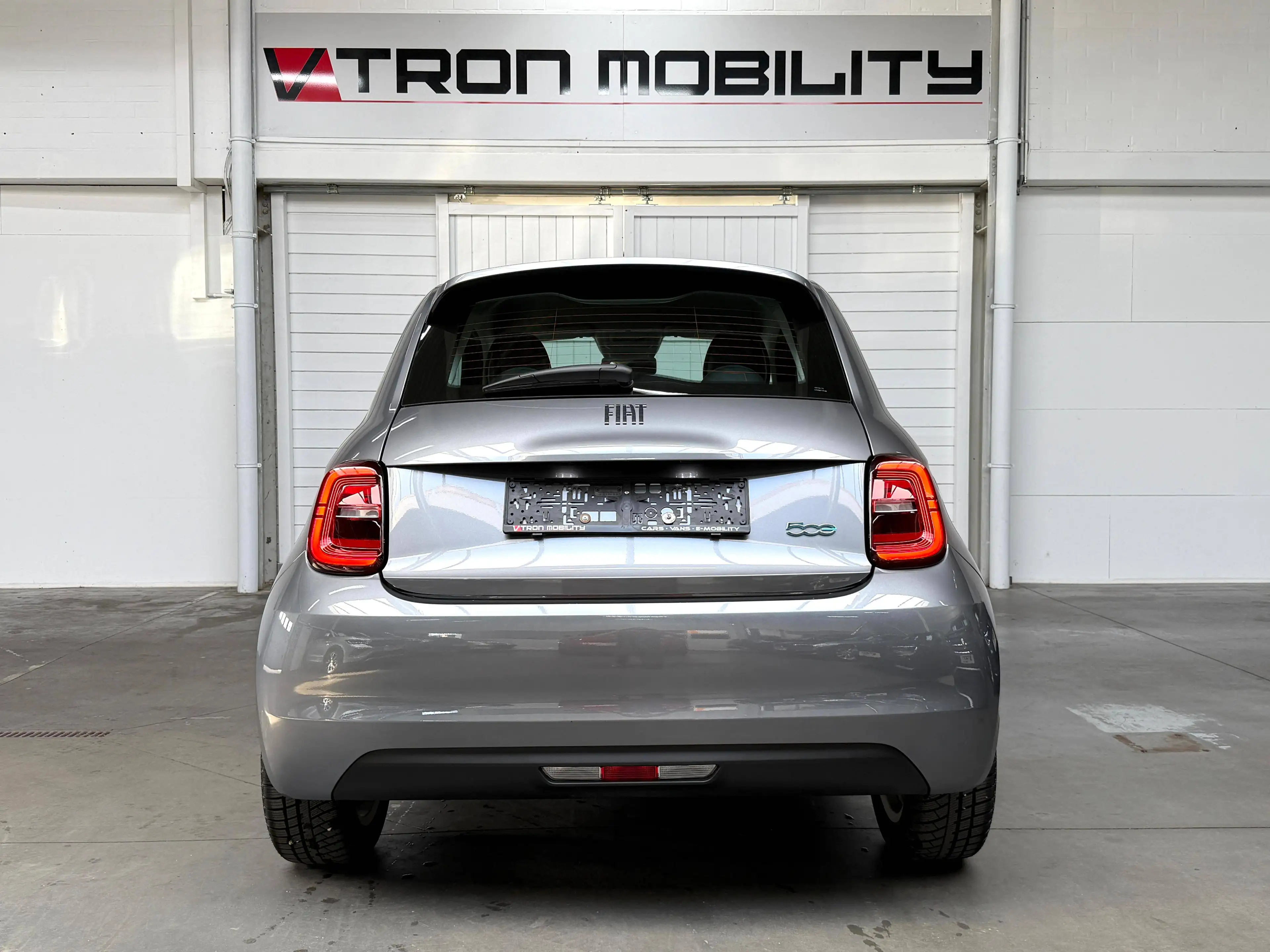 Fiat 500e Icon 24kWh BAT SoH 94% DAB*NAVI*CARPLAY*CC*LANEASS*AAC — photo 5