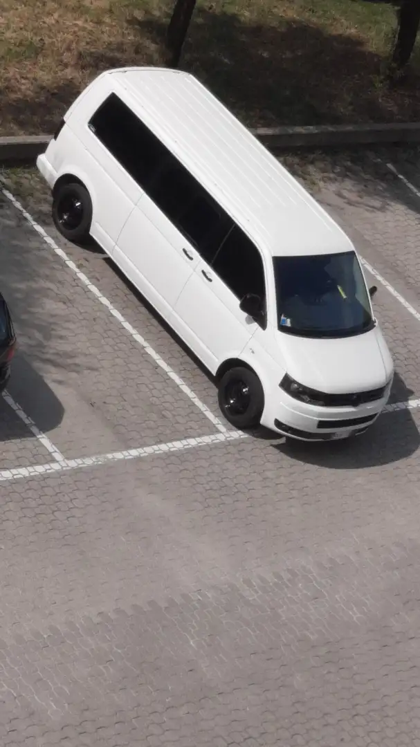 Volkswagen T5 Caravelle - 2