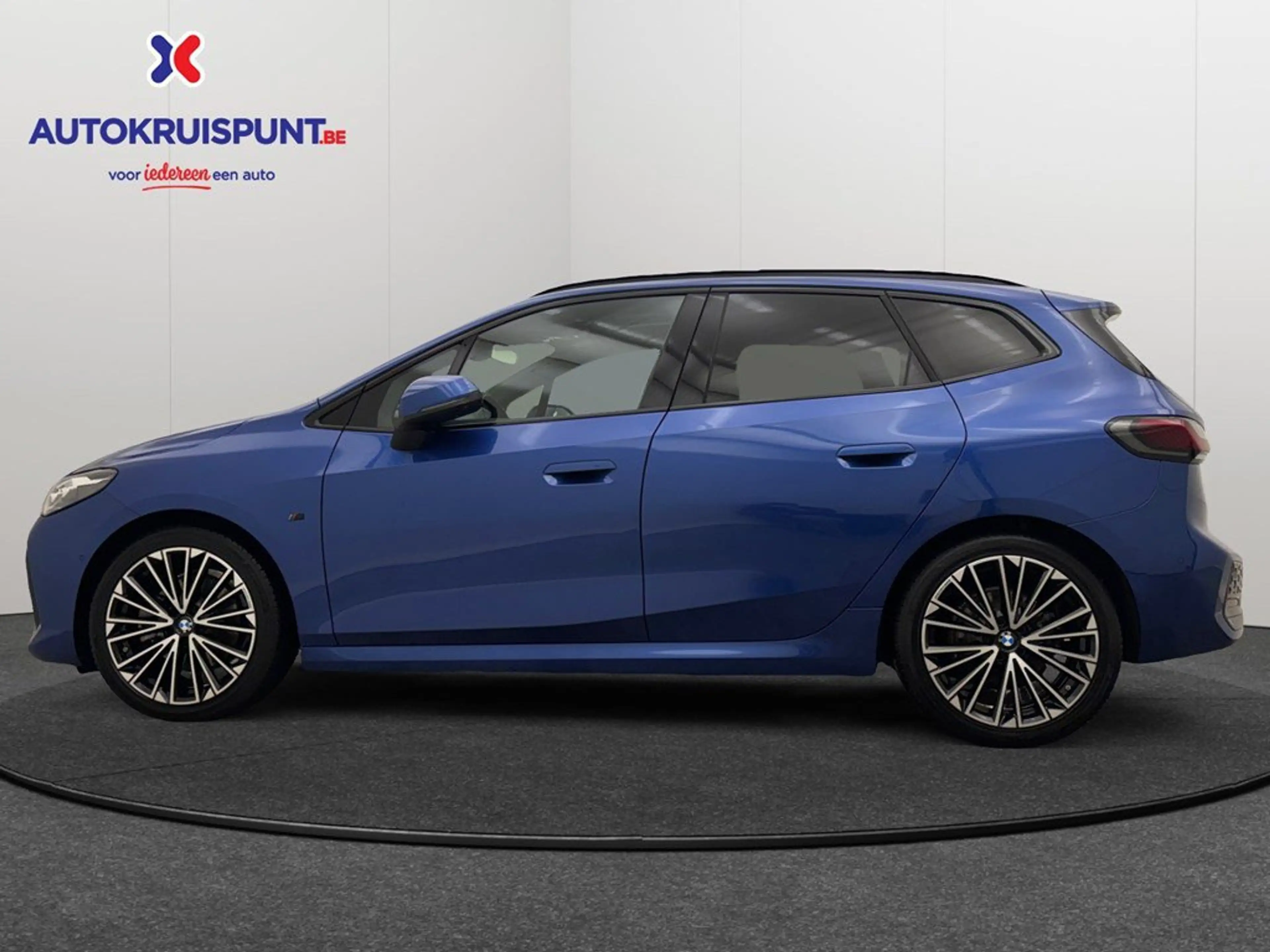 BMW 223 223 i x Drive M sport Harman/Kardon panodak dig.airco alu19 — photo 2