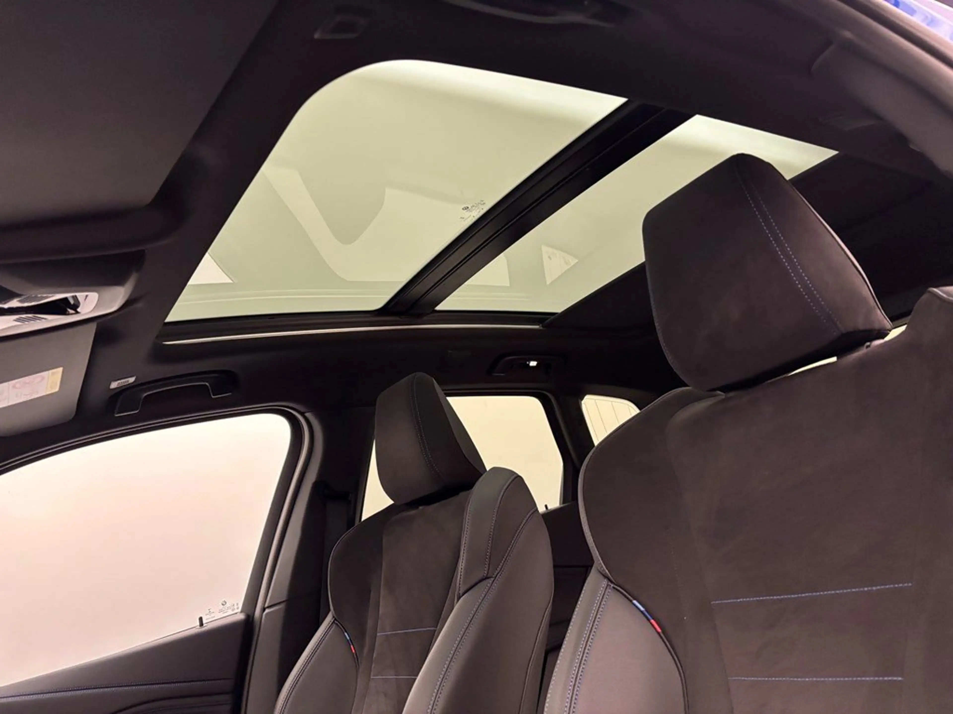 BMW 223 223 i x Drive M sport Harman/Kardon panodak dig.airco alu19 — photo 9