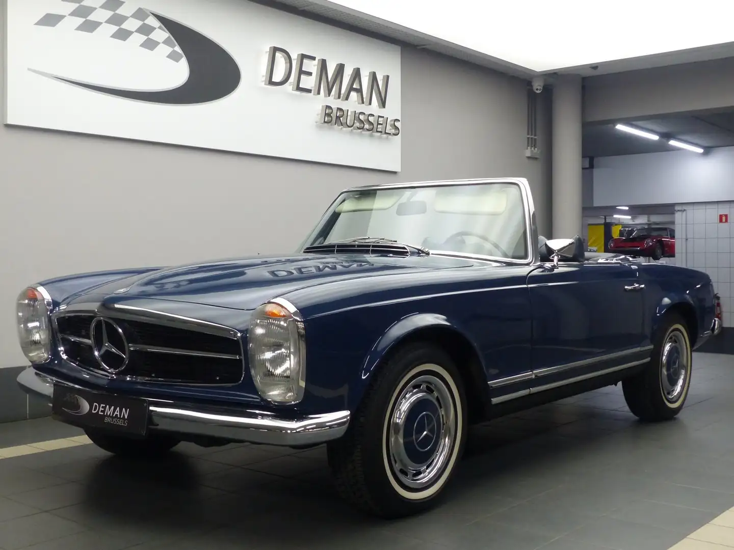 Mercedes-Benz SL 280 pagode * Matching N° engine * German papers Bleu - 1