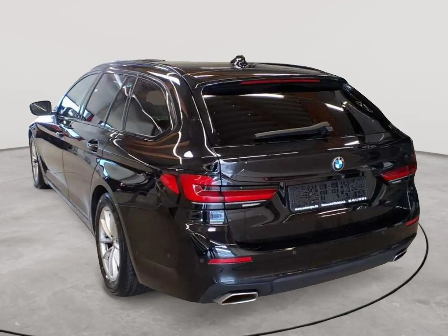 BMW 520 520d Touring Aut. Navi Leder AHK SHZ Schwarz - 2