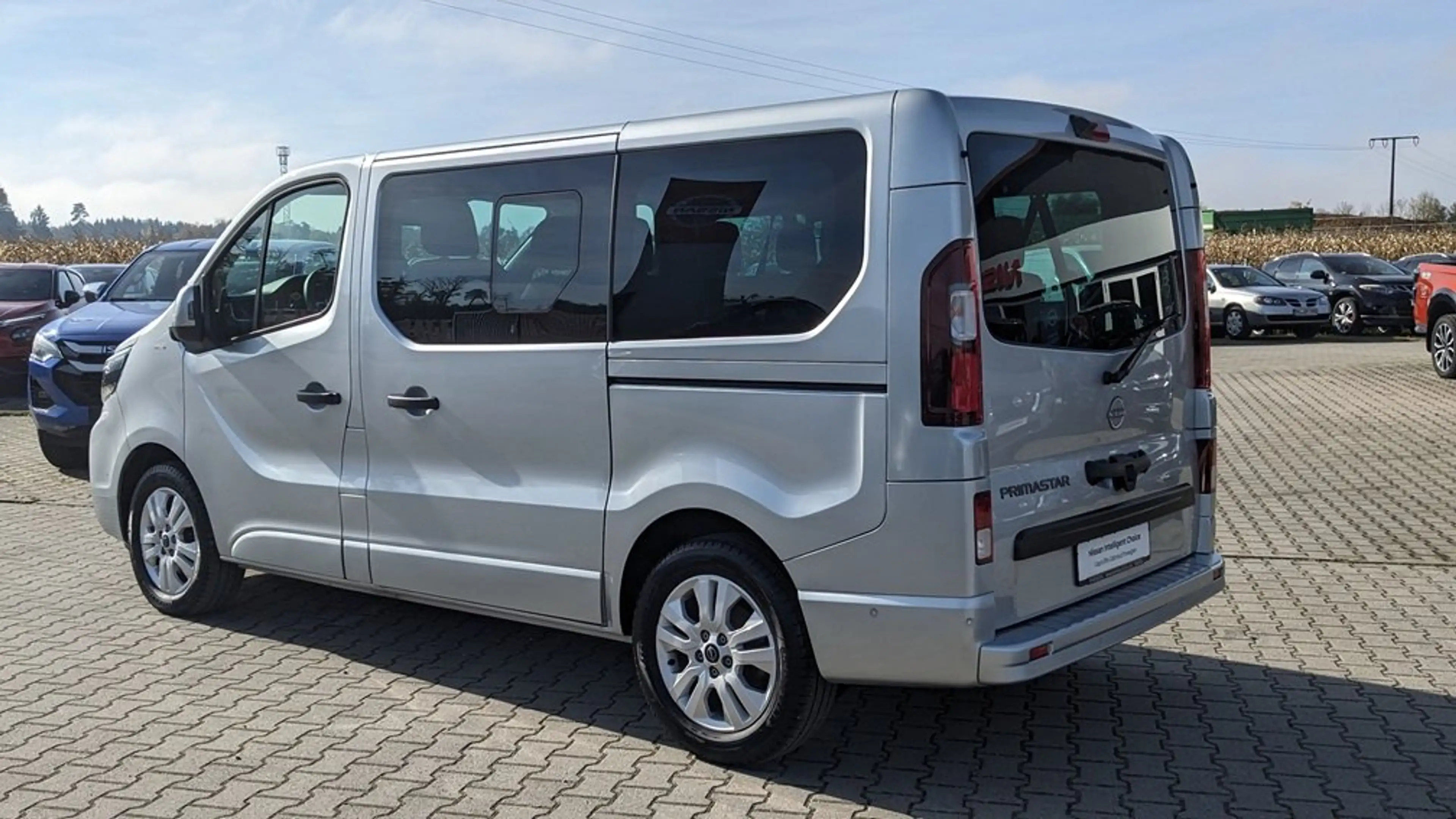 Nissan Primastar Primastar dCi150 Tekna 9-Sitzer — photo 6