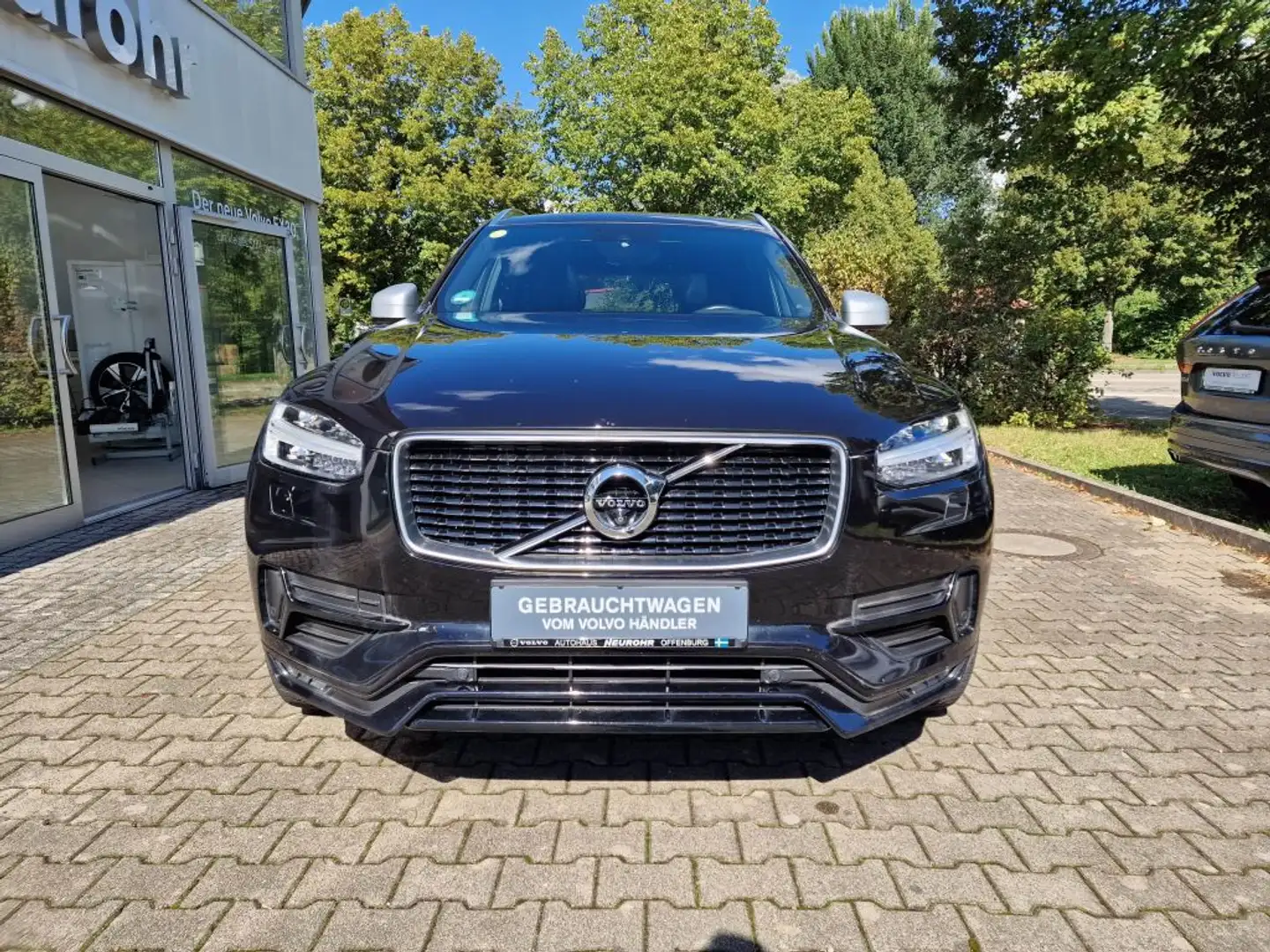 Volvo XC90 D5 AWD Geartronic RDesign crna - 2