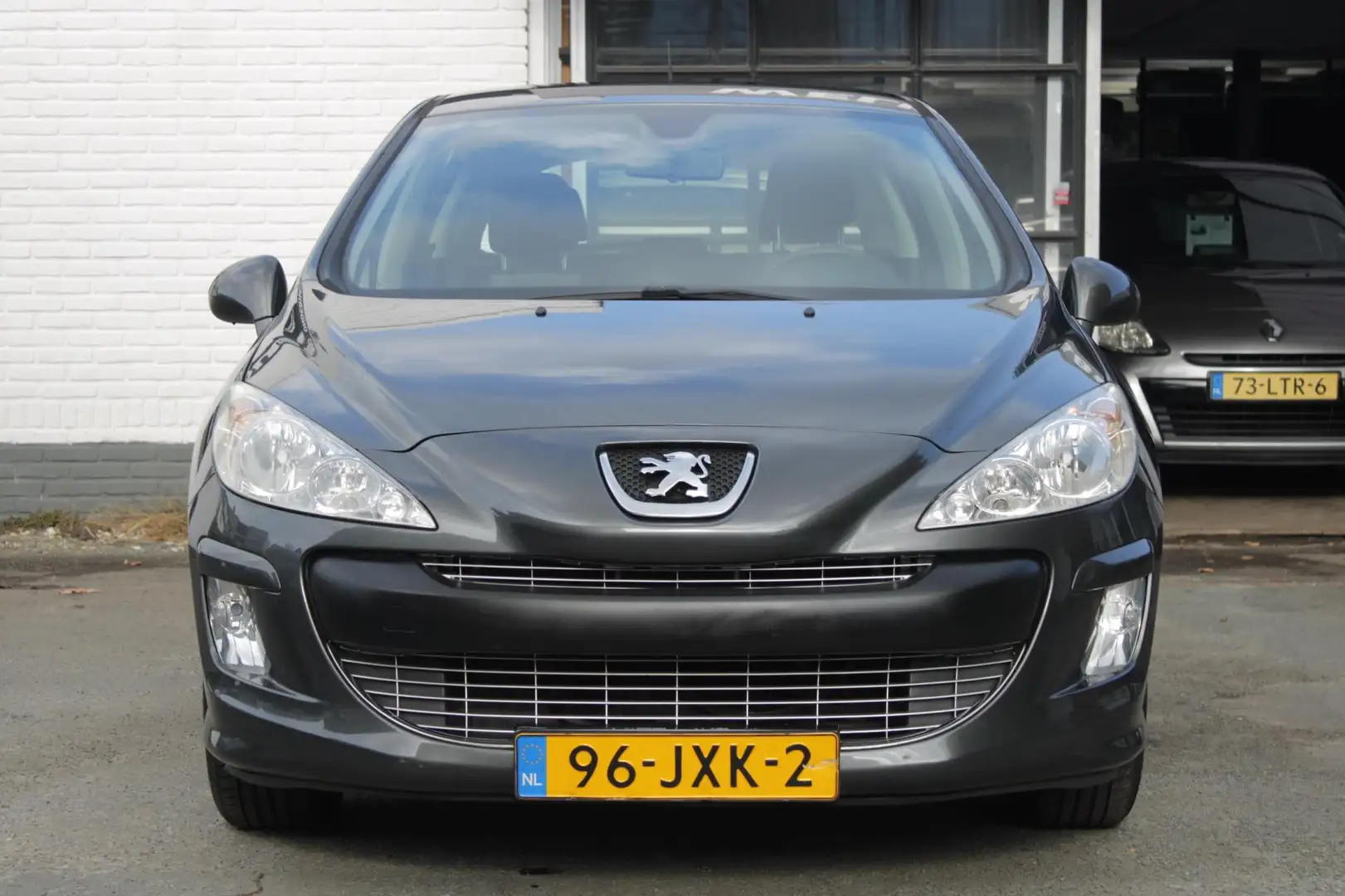 Peugeot 308 1.6 VTi XS / Airco / CruiseControl / Parkeersensor Grijs - 2