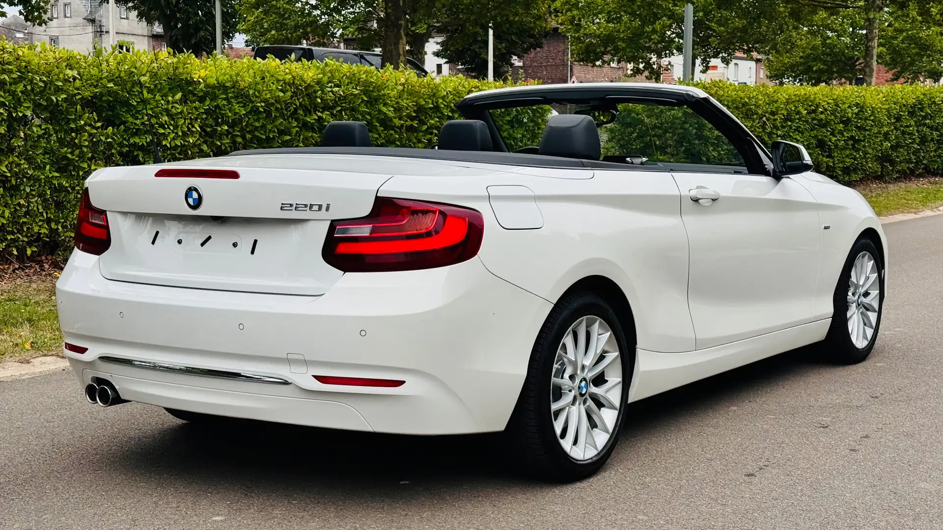 BMW 220 Cabriolet 220iAS ***   LUXURY LINE  *** Wit - 2