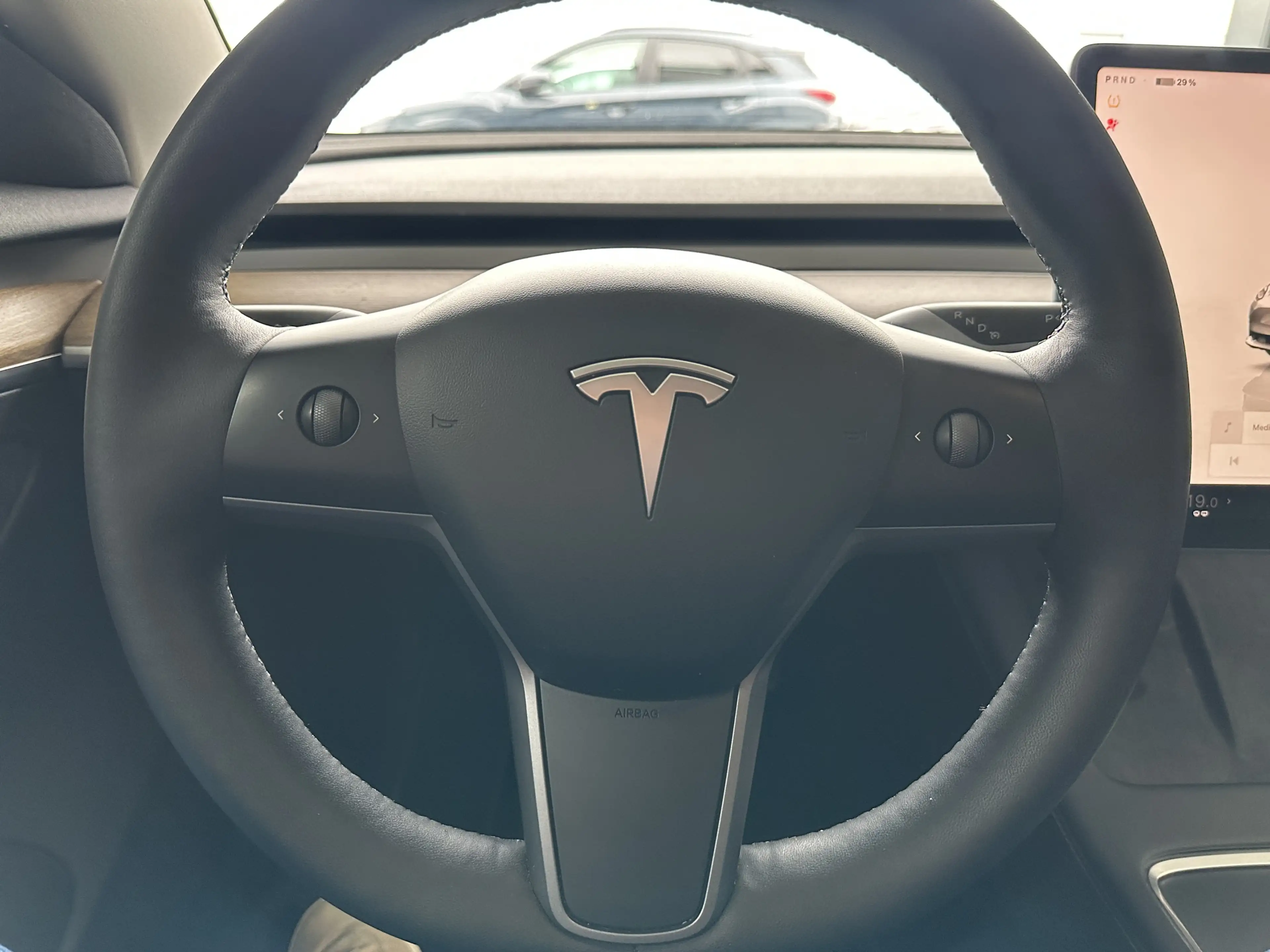 Tesla Model 3 Basis RWD AMD Ryzen Wärmepumpe Subwoofer — photo 13