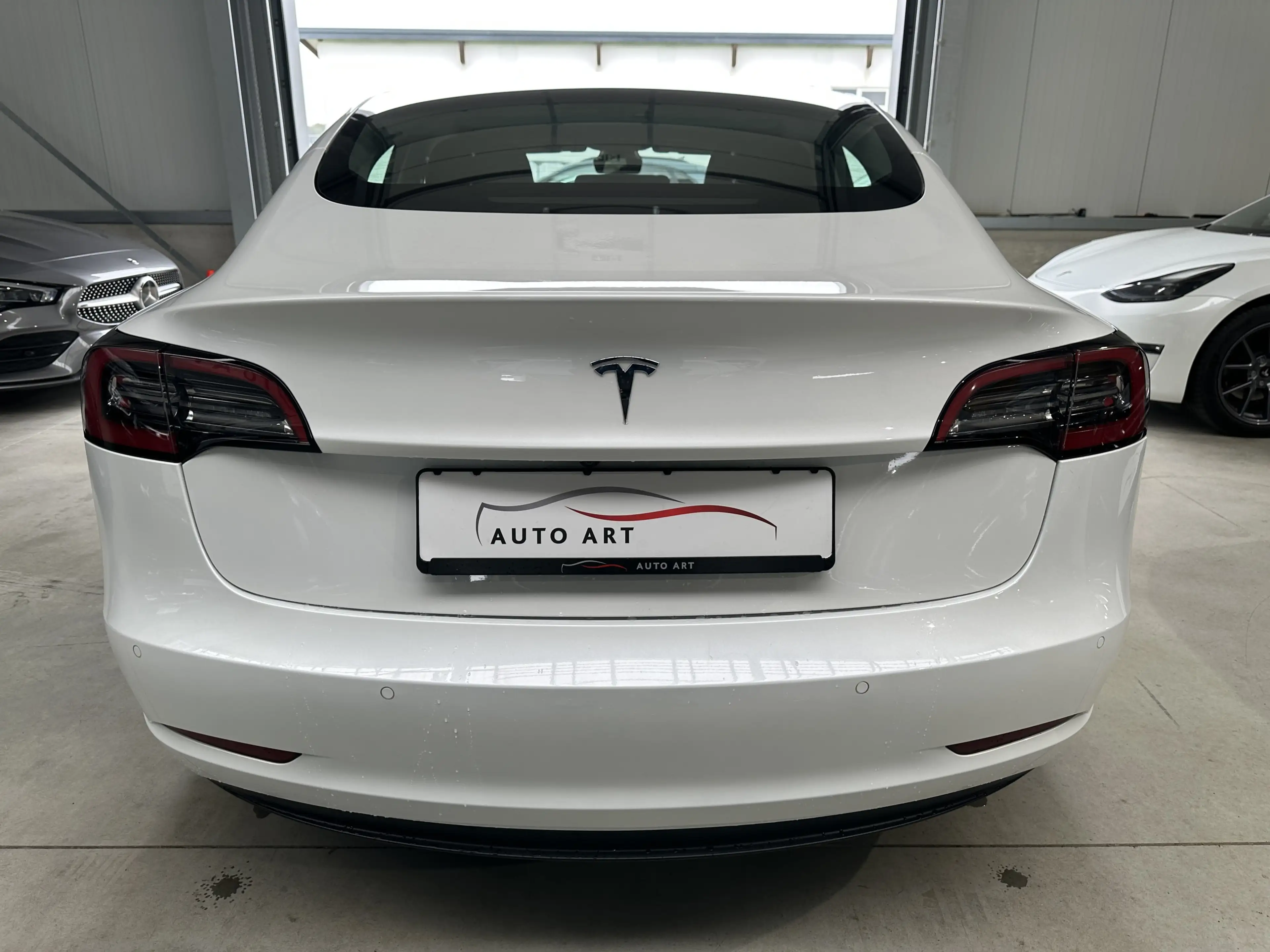 Tesla Model 3 Basis RWD AMD Ryzen Wärmepumpe Subwoofer — photo 5