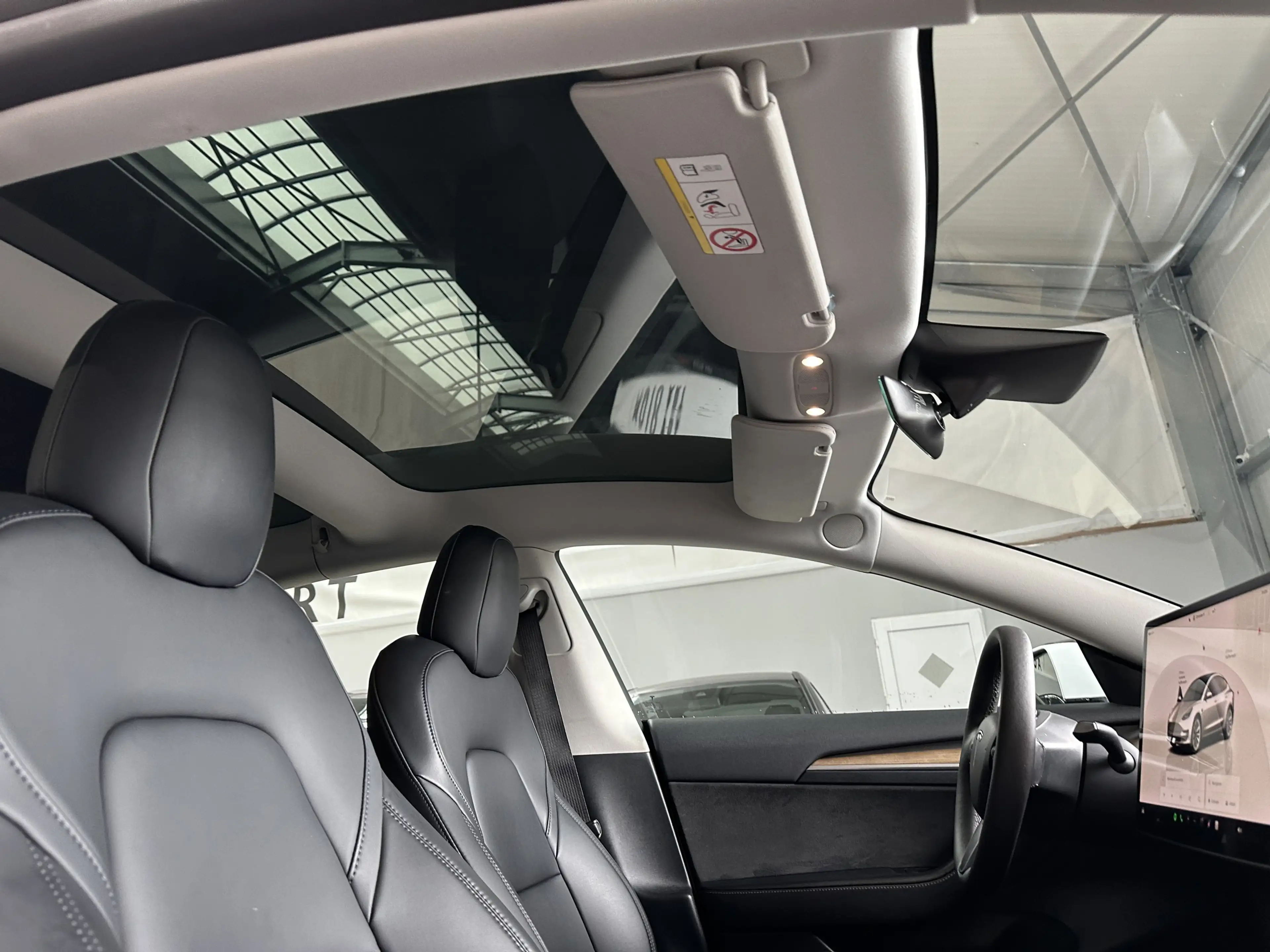 Tesla Model 3 Basis RWD AMD Ryzen Wärmepumpe Subwoofer — photo 15