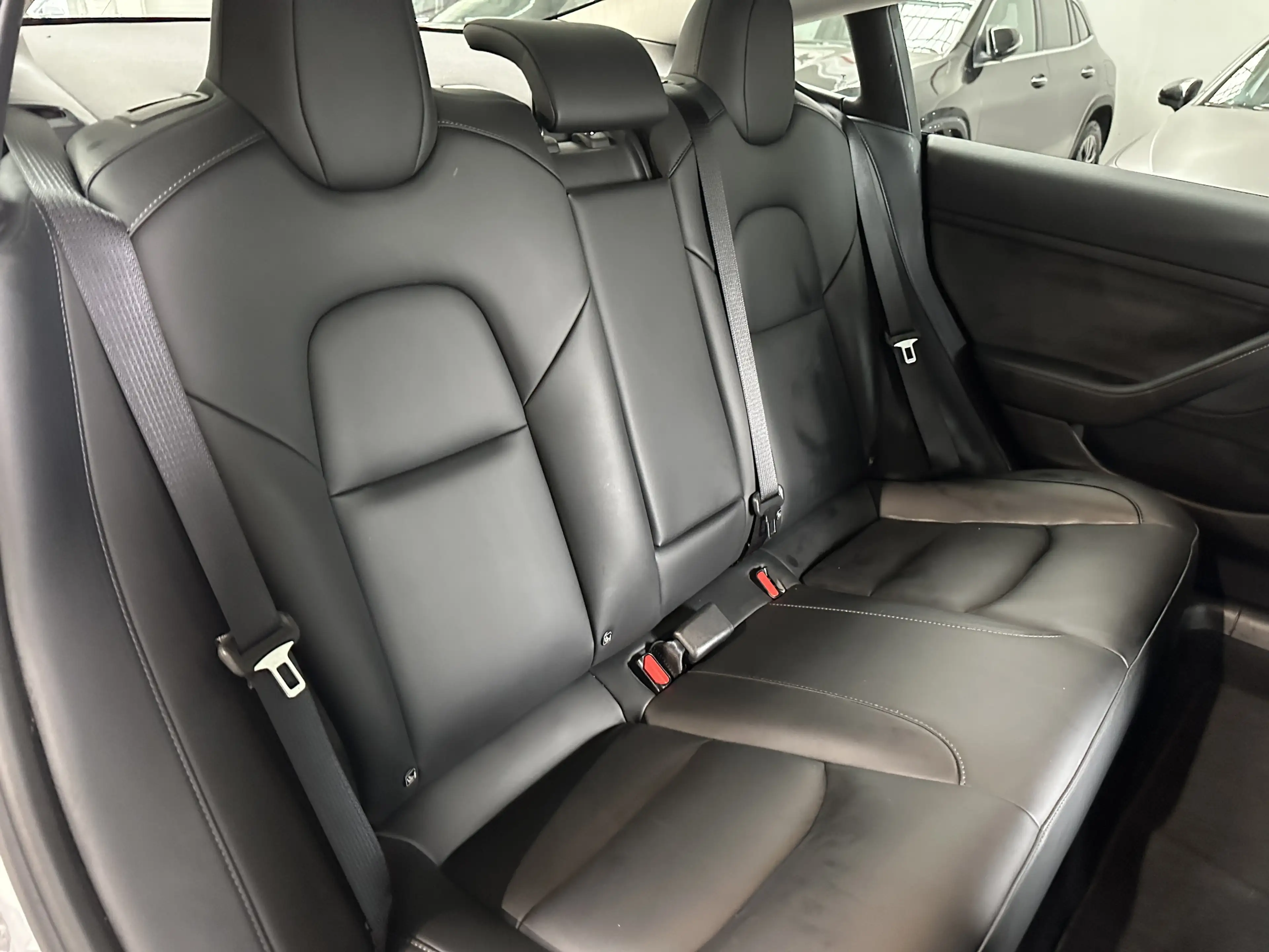 Tesla Model 3 Basis RWD AMD Ryzen Wärmepumpe Subwoofer — photo 18