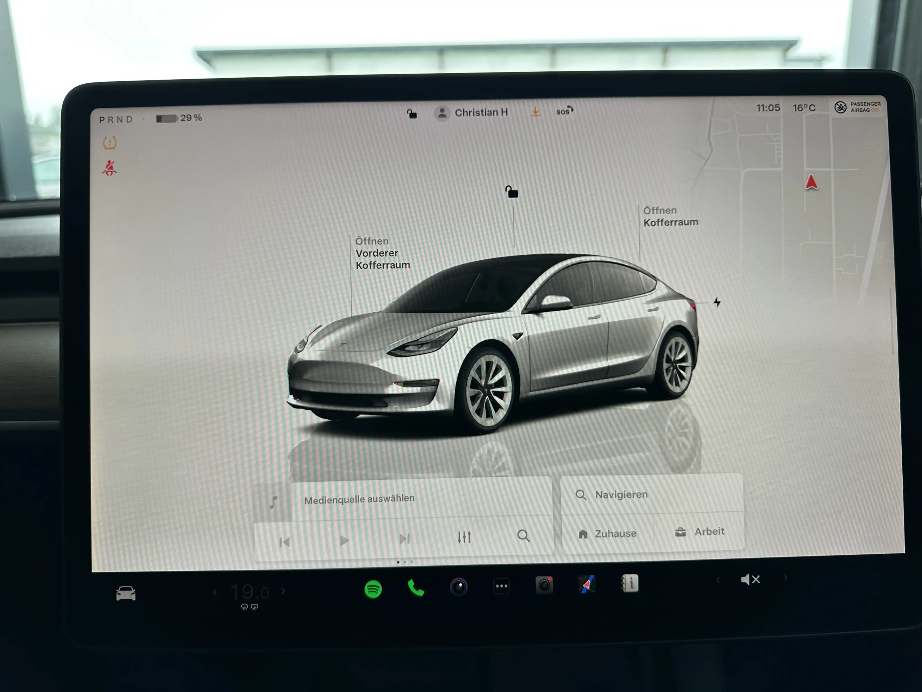 Tesla Model 3 Basis RWD AMD Ryzen Wärmepumpe Subwoofer — photo 12