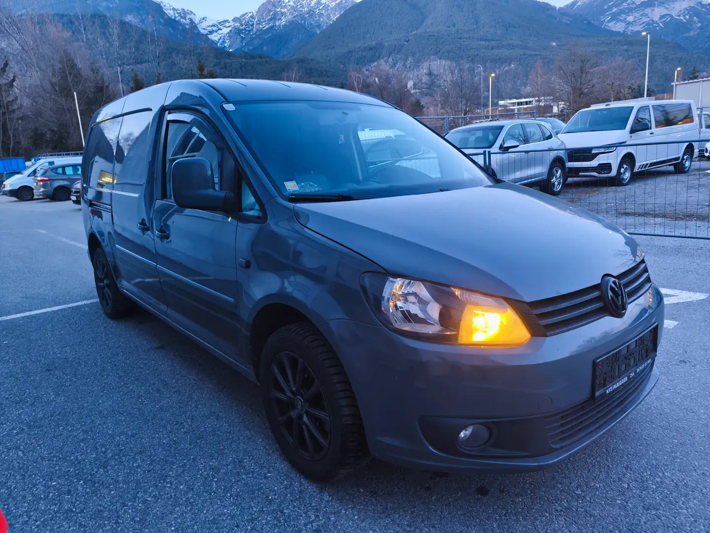 Volkswagen Caddy Maxi Kasten BMT Grau - 1