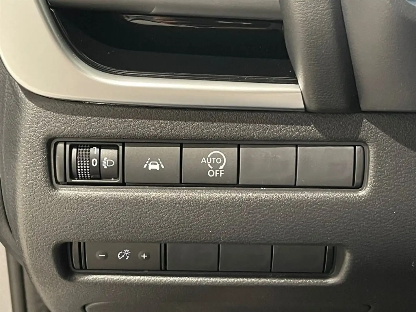 Nissan Qashqai 1.3 DIG-T MHEV N-Connecta Grau - 2