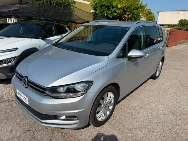 Volkswagen Touran 1.6 TDI Executive BlueMotion Technology