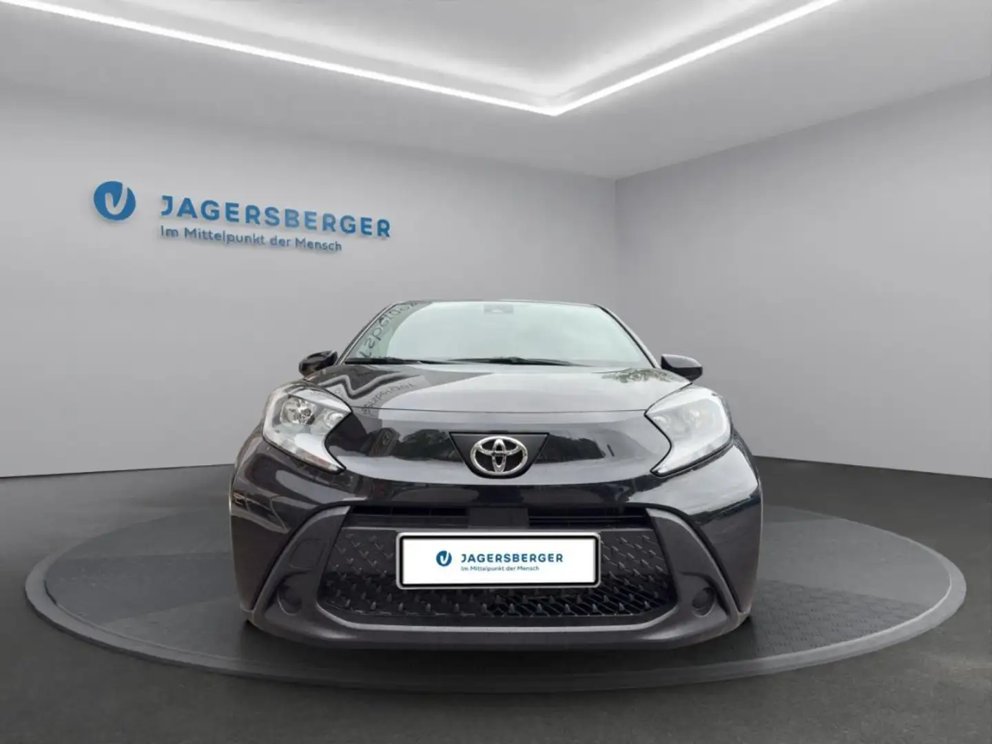 Toyota Aygo X 1,0 VVT-i Play Zwart - 2