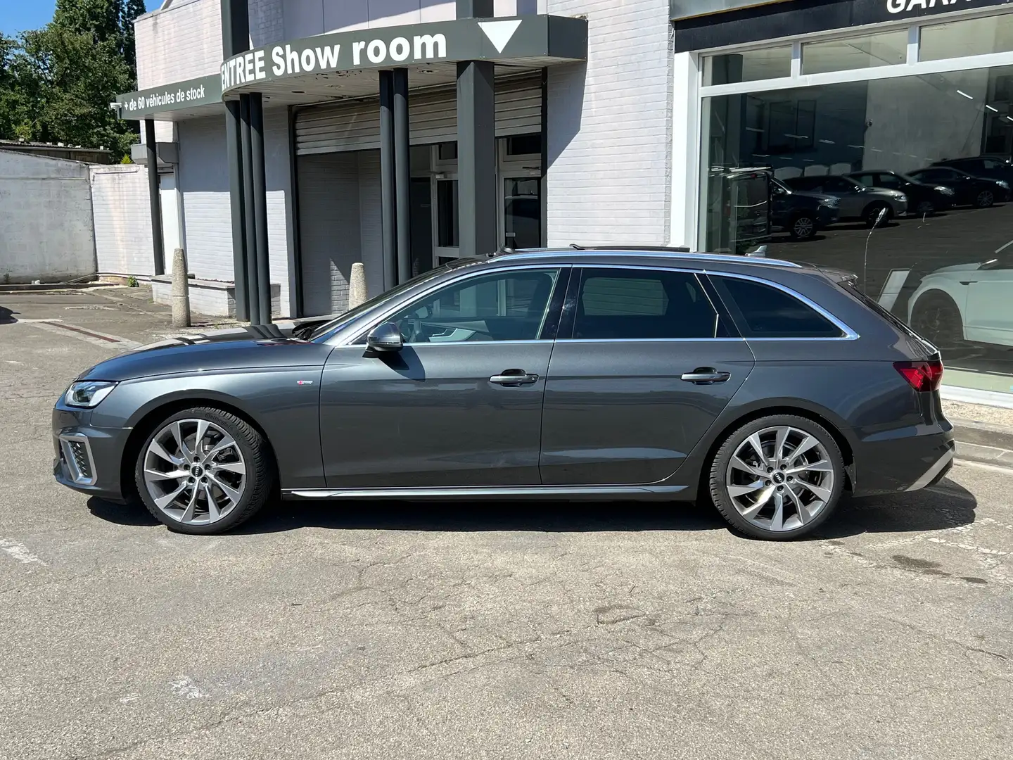 Audi A4 Avant 40 TFSI S line S tronic PANO CAMERA COCKPIT Grijs - 2