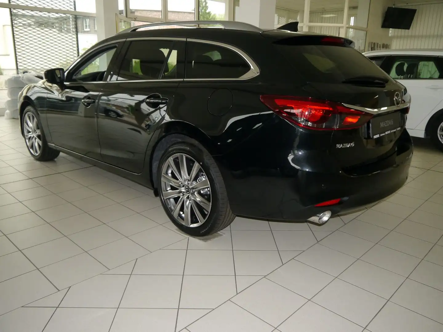 Mazda 6 2.5 SKYACTIV-G 194 Exclusive-Line PREIS HAMMER Schwarz - 2