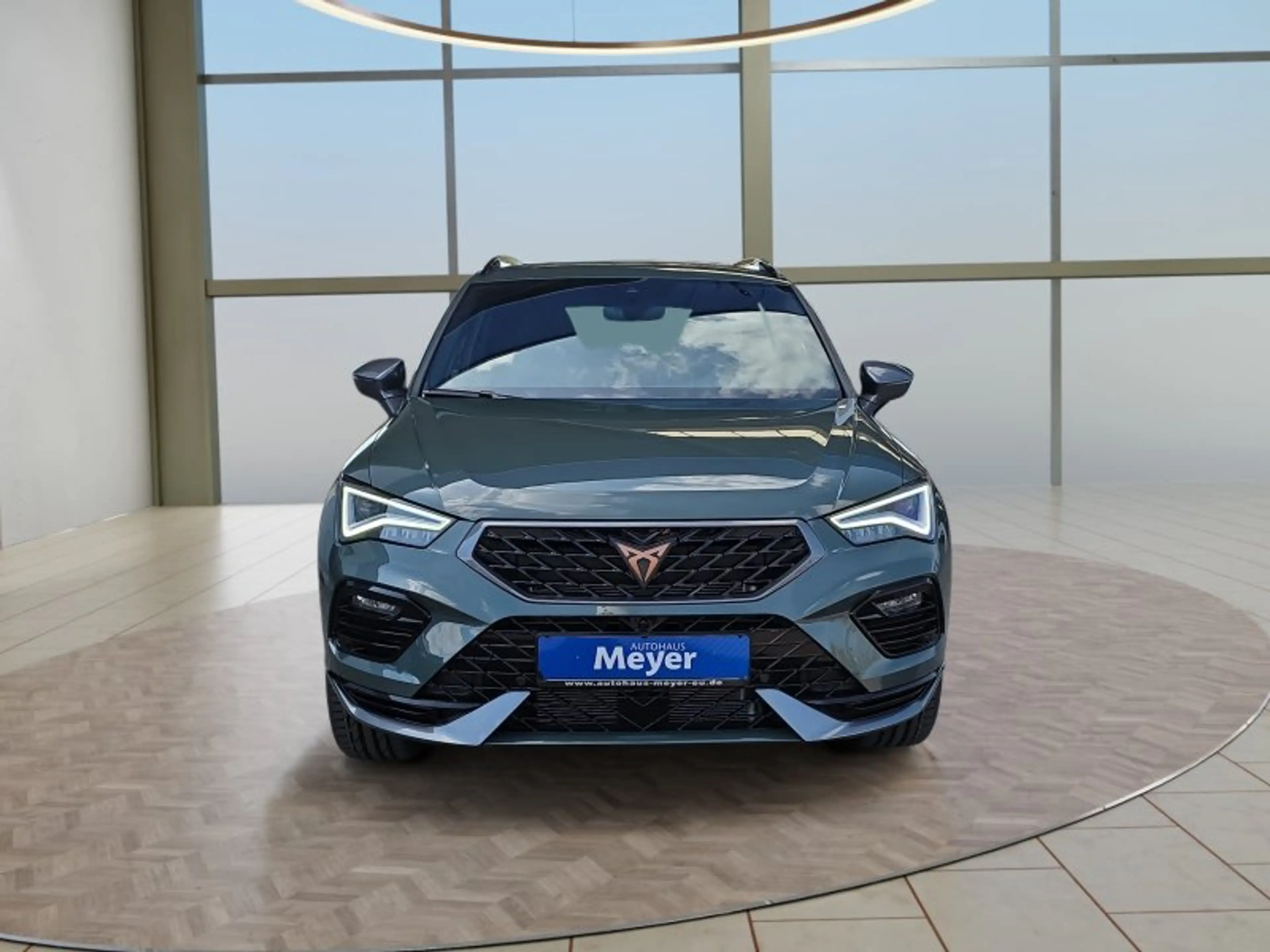 CUPRA Ateca 1,5TSI DSG 5*J.Gar/AHK/Leder/Pano/Navi/el.Klappe — photo 8