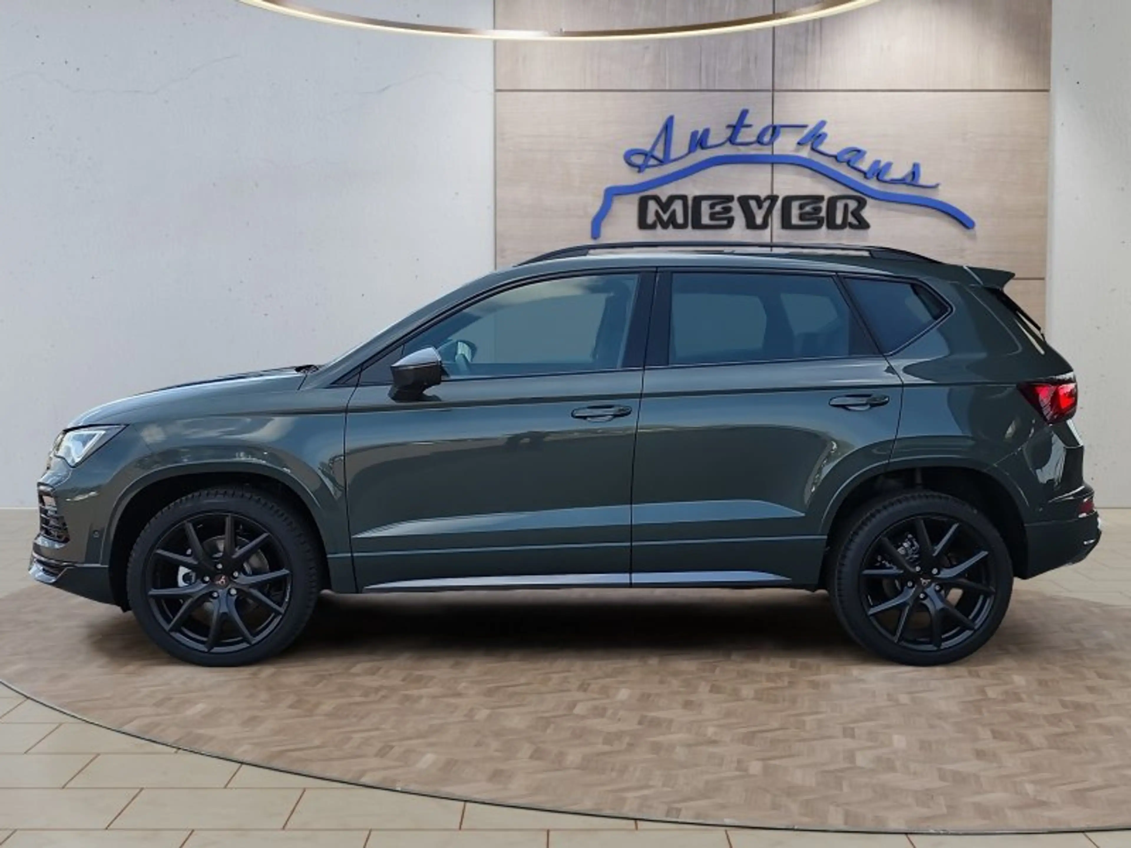 CUPRA Ateca 1,5TSI DSG 5*J.Gar/AHK/Leder/Pano/Navi/el.Klappe — photo 2