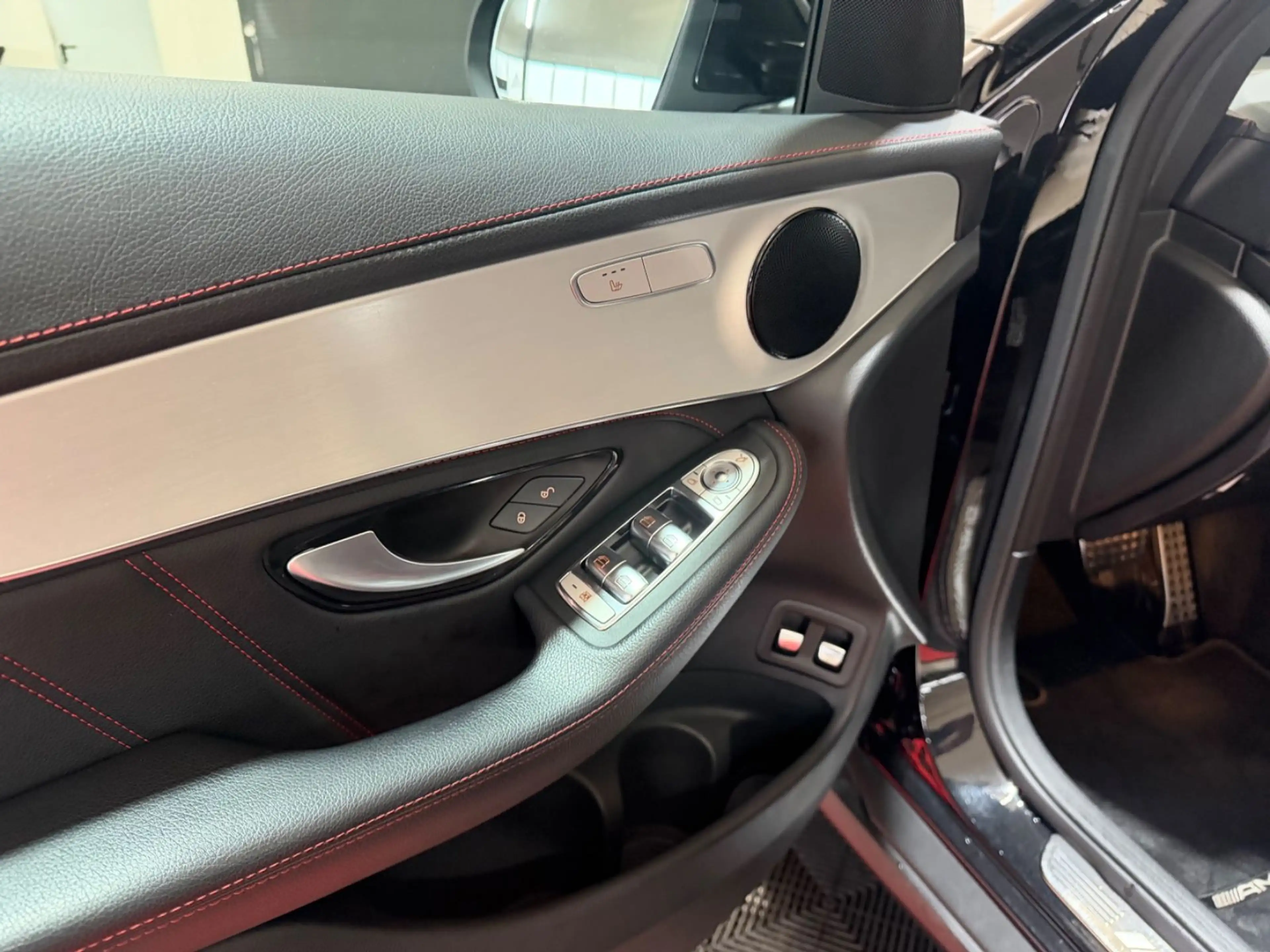 Mercedes-Benz GLC 43 AMG 4Matic*PANO*LED*AMBIENTE*KAMERA* — photo 8