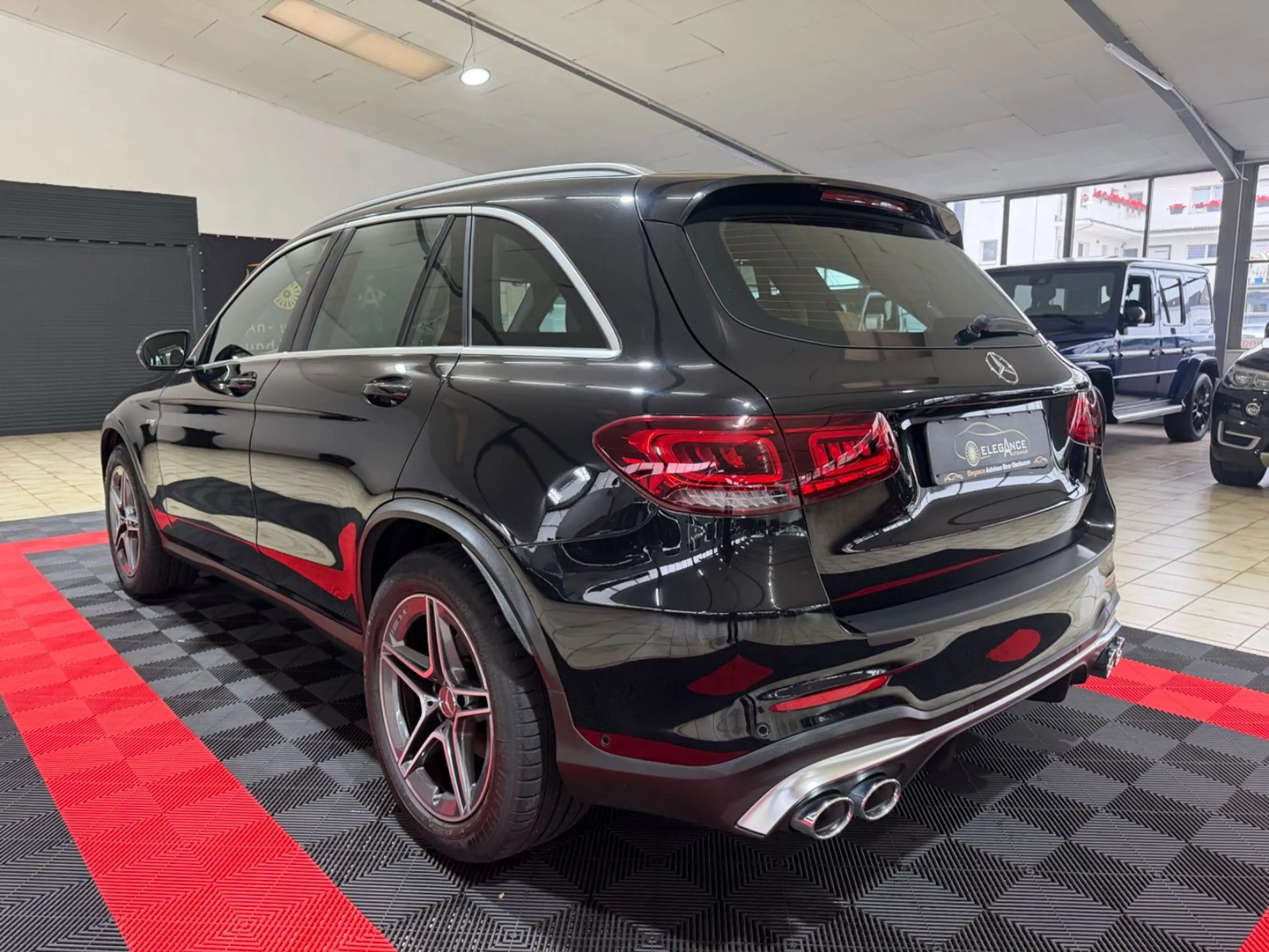 Mercedes-Benz GLC 43 AMG 4Matic*PANO*LED*AMBIENTE*KAMERA* — photo 6