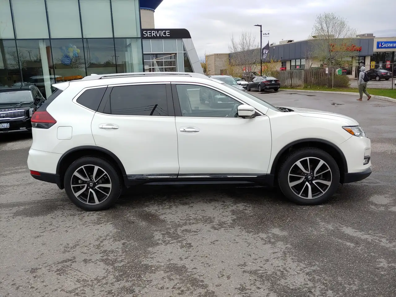 Nissan Rogue снимка Nissan Rogue