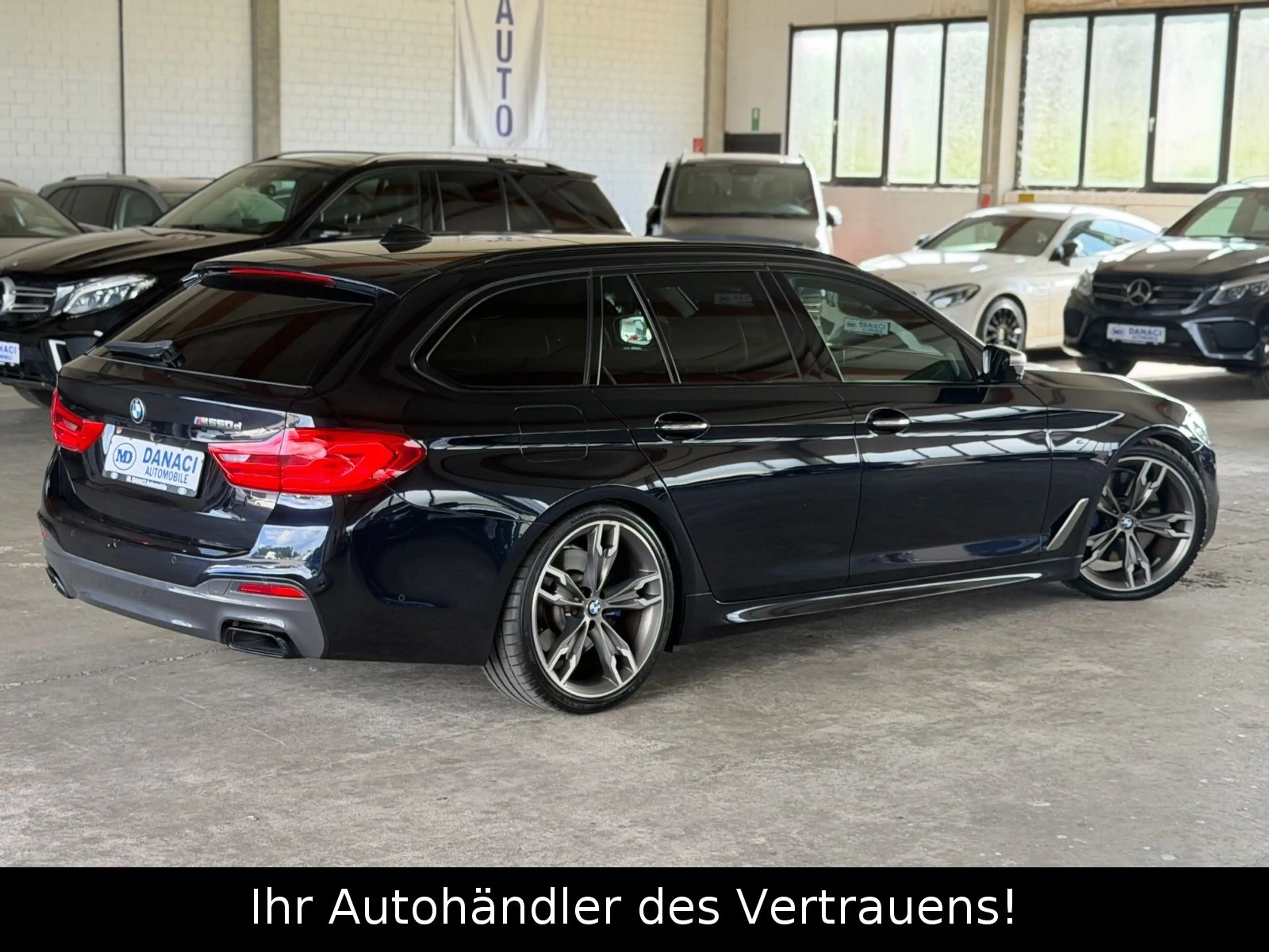 BMW 550 d xDrive/H&K/360*Kam/Pano/AHK/Massage/HUD — photo 4
