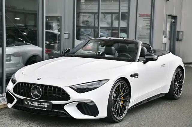 Mercedes-Benz SL 63 Amg view 2