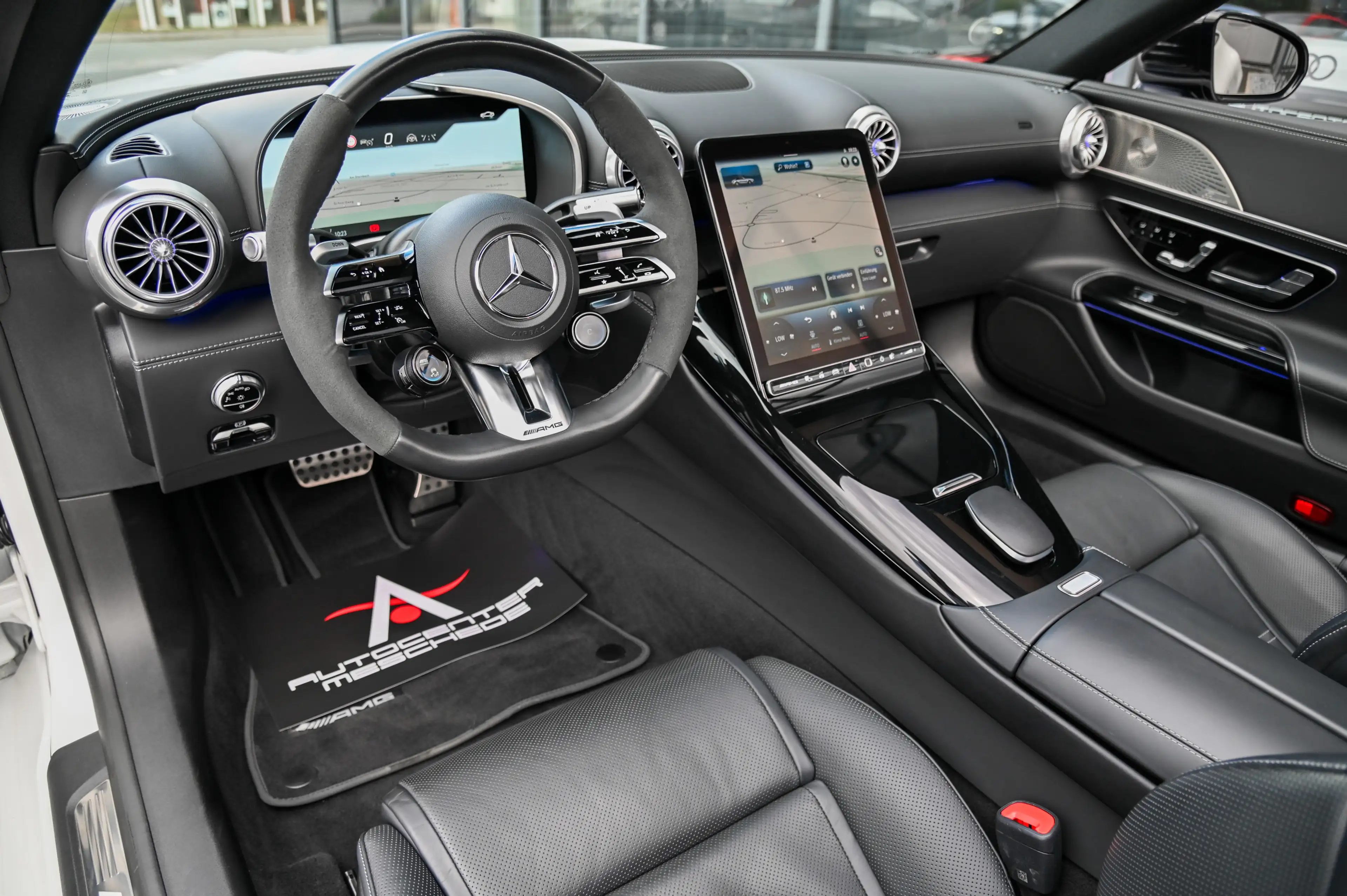 Mercedes-Benz SL 63 AMG 4Matic Premium Plus* Lift* Burmester* — photo 11