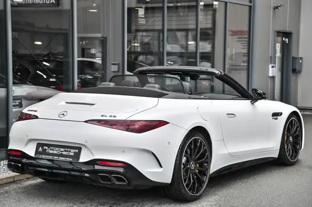 Mercedes-Benz SL 63 Amg view 4