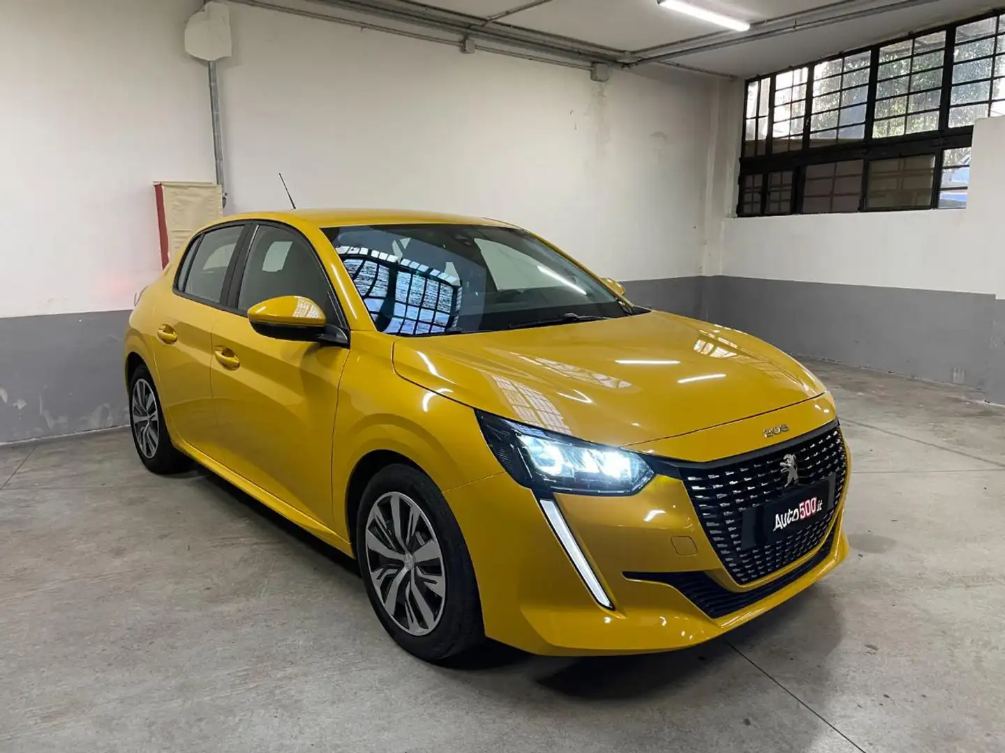 Peugeot 208 PureTech 75 Stop&Start 5 porte Active Amarillo - 2