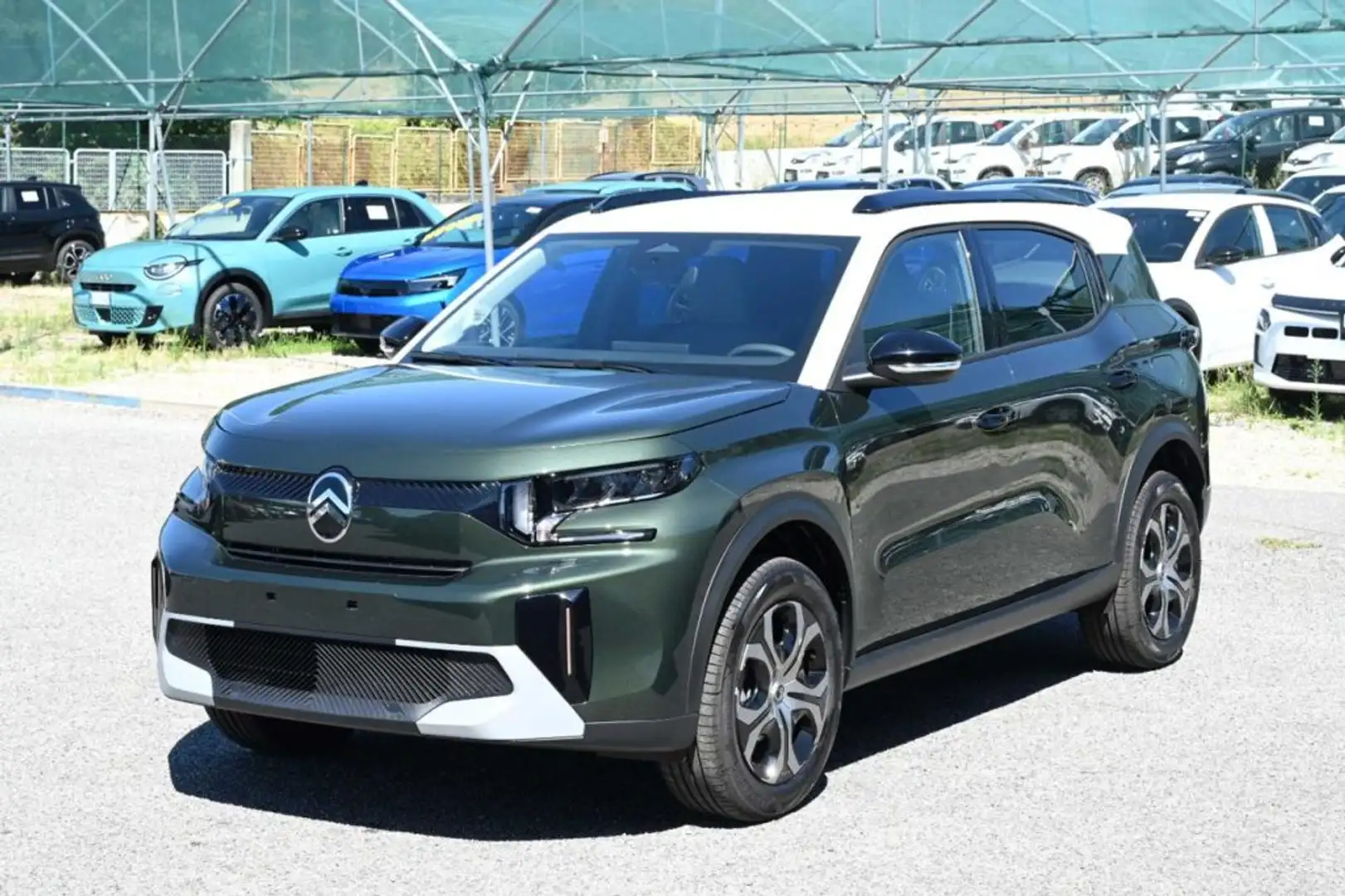 Citroen C3 Aircross PureTech Turbo 100 Plus Verde - 1