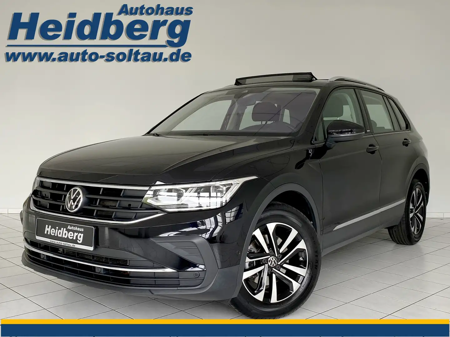 Volkswagen Tiguan 2.0 TDI DSG United AHK Standhzg PANO IQ-Matrix ACC Zwart - 1