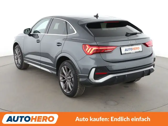 Audi Q3 view 4