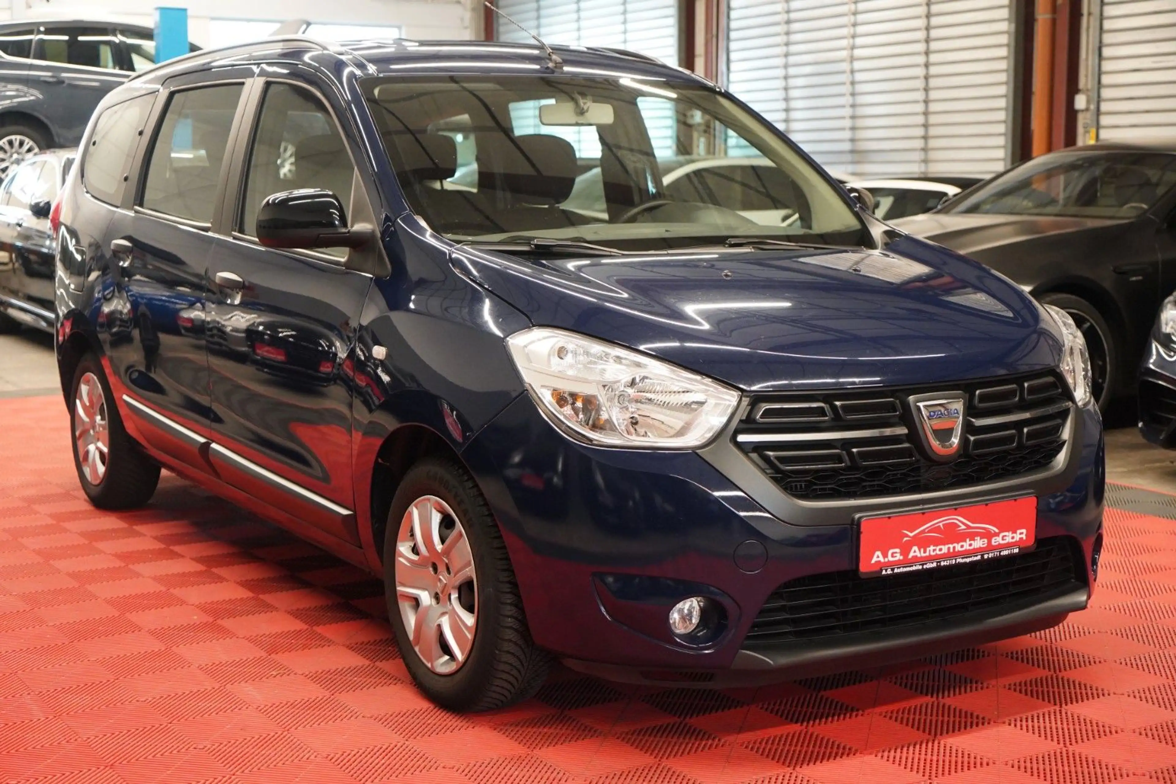 Dacia Lodgy 1.3 TCE Comfort 7Sitzer*1.Hand*Unfallfrei* — photo 3