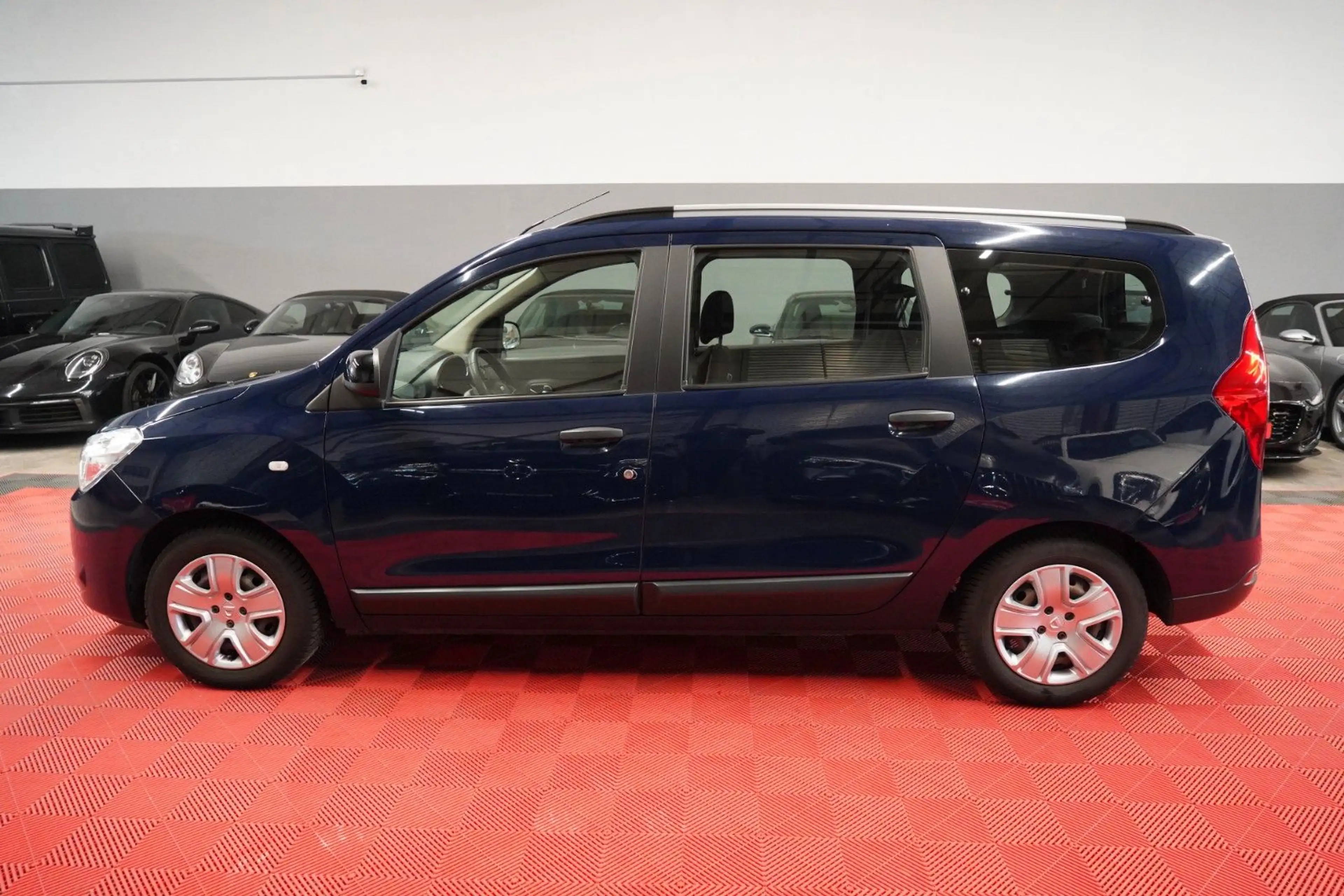 Dacia Lodgy 1.3 TCE Comfort 7Sitzer*1.Hand*Unfallfrei* — photo 10