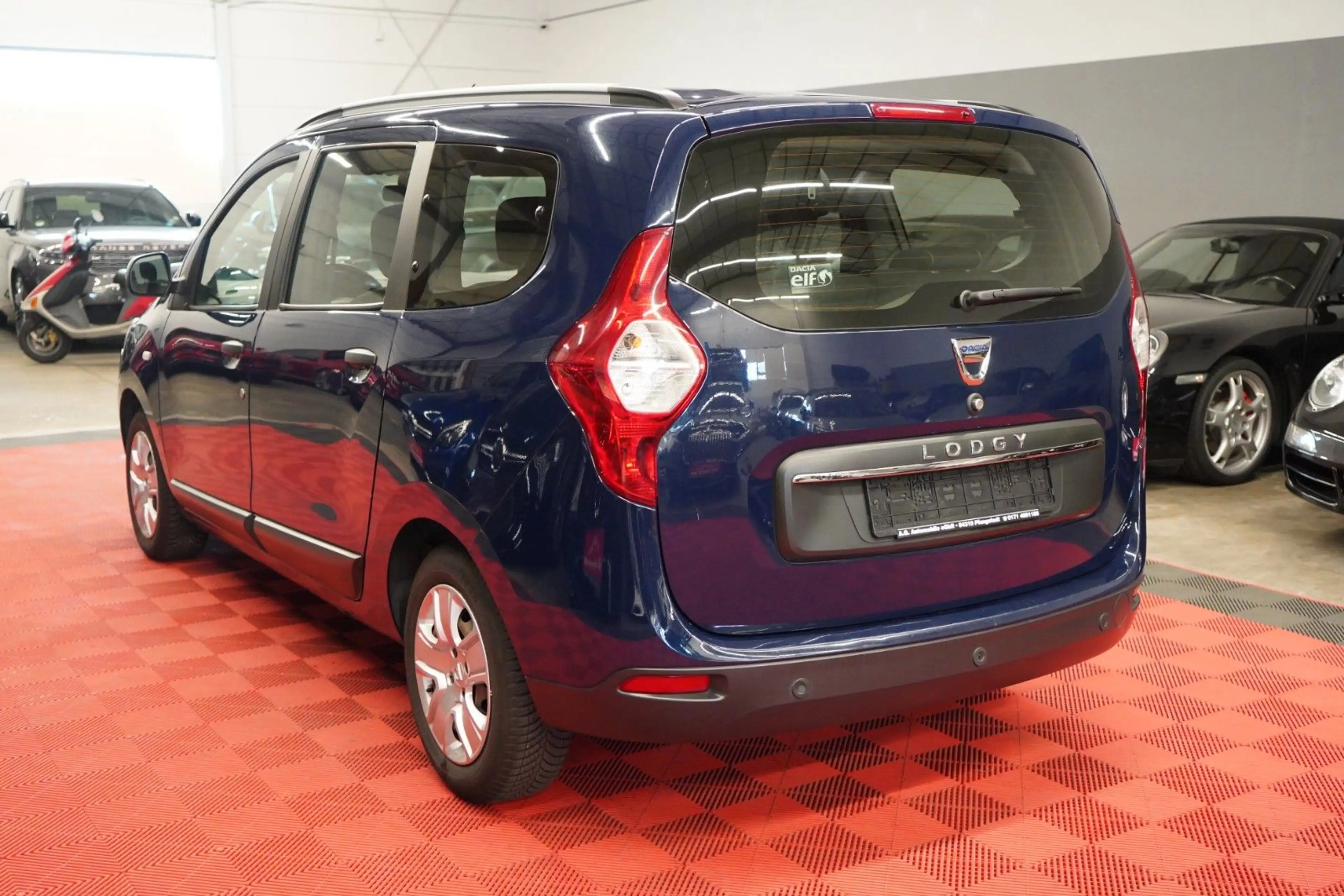 Dacia Lodgy 1.3 TCE Comfort 7Sitzer*1.Hand*Unfallfrei* — photo 9