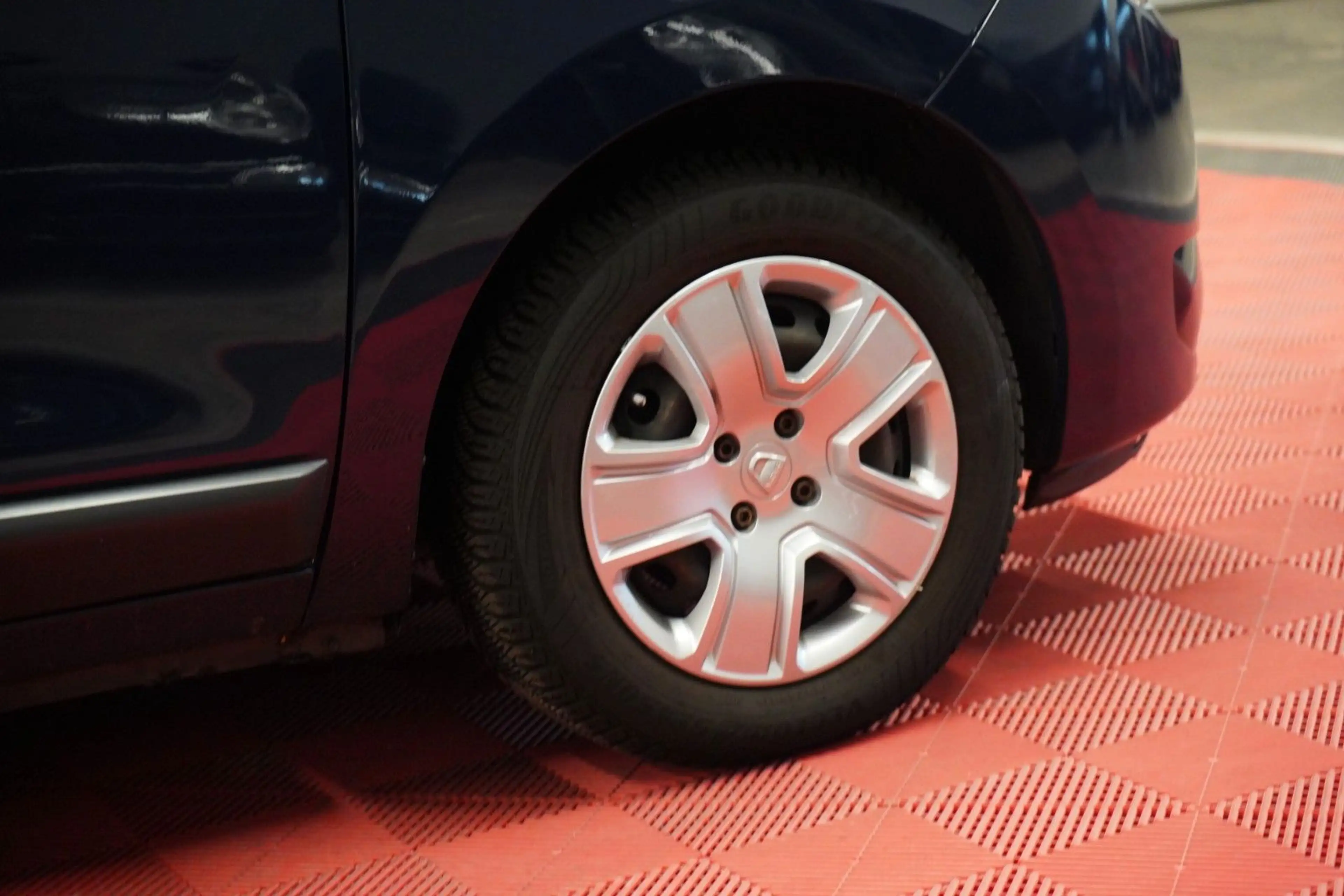 Dacia Lodgy 1.3 TCE Comfort 7Sitzer*1.Hand*Unfallfrei* — photo 5